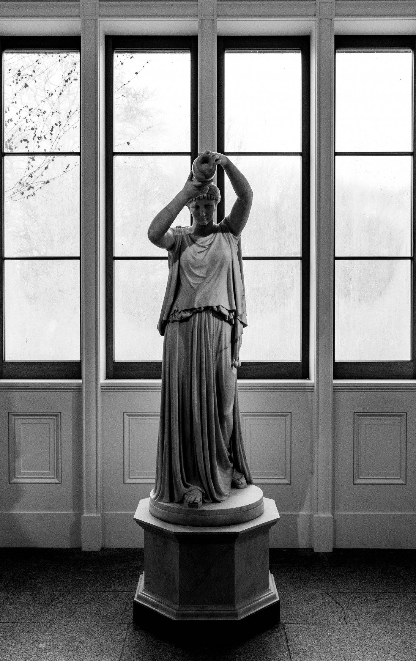 Majestuosa estatua griega de Antígona Fondos de pantalla