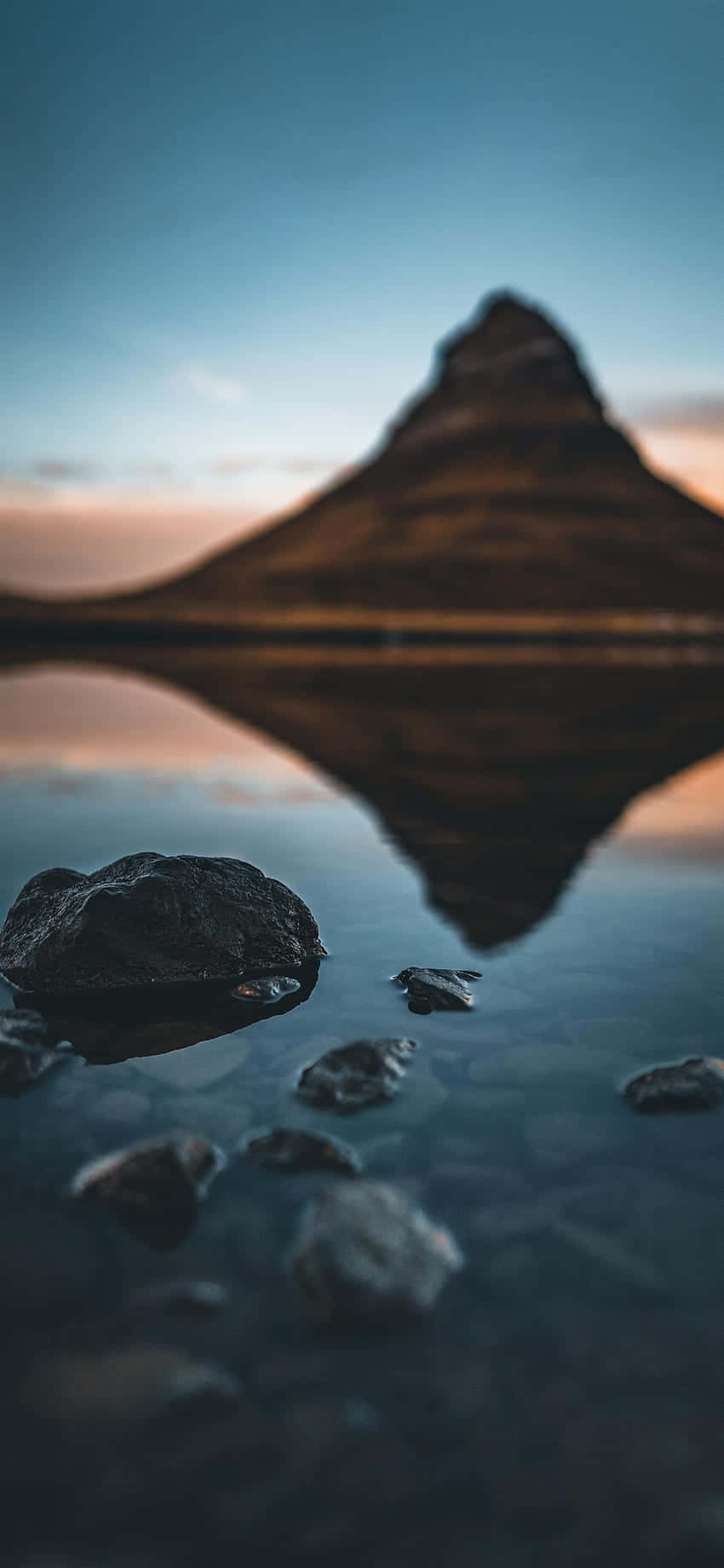 Mantente activo usando Calm Mobile para una experiencia fluida y conectada Fondos de pantalla