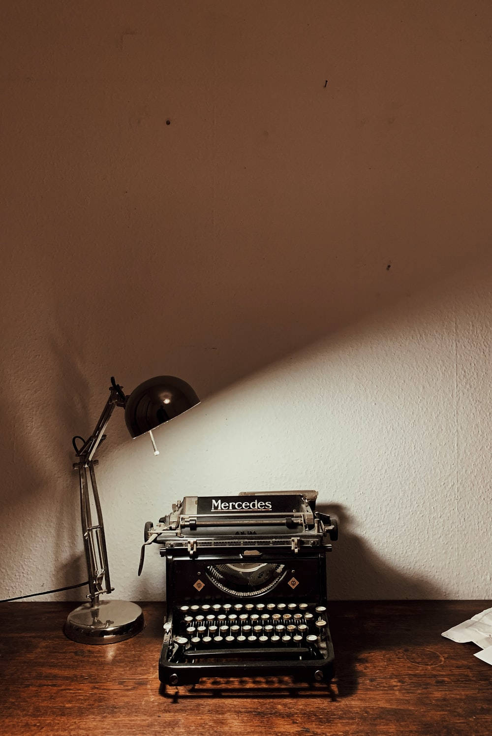 Máquina de Escribir Vintage Estética Marrón Claro Fondos de pantalla