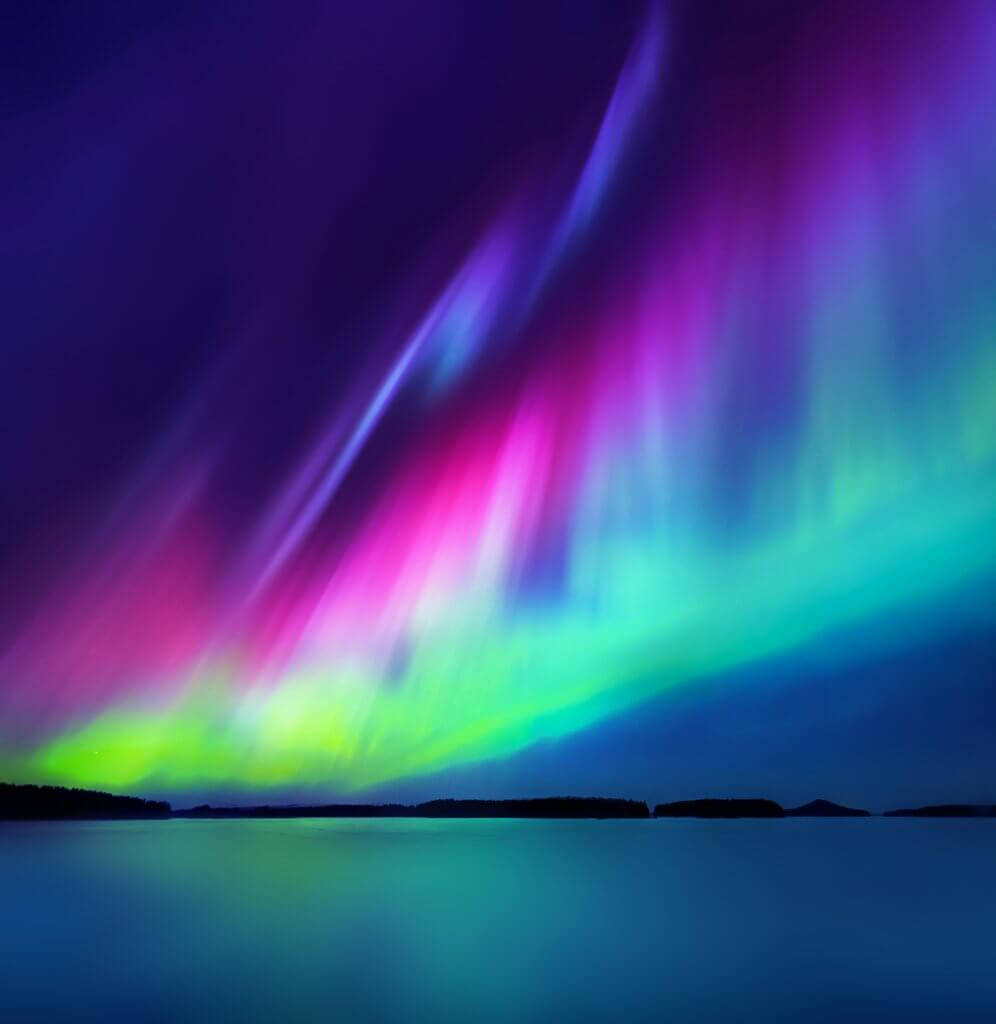 Maravíllate con los Increíbles Colores de las Auroras Boreales Fondos de pantalla