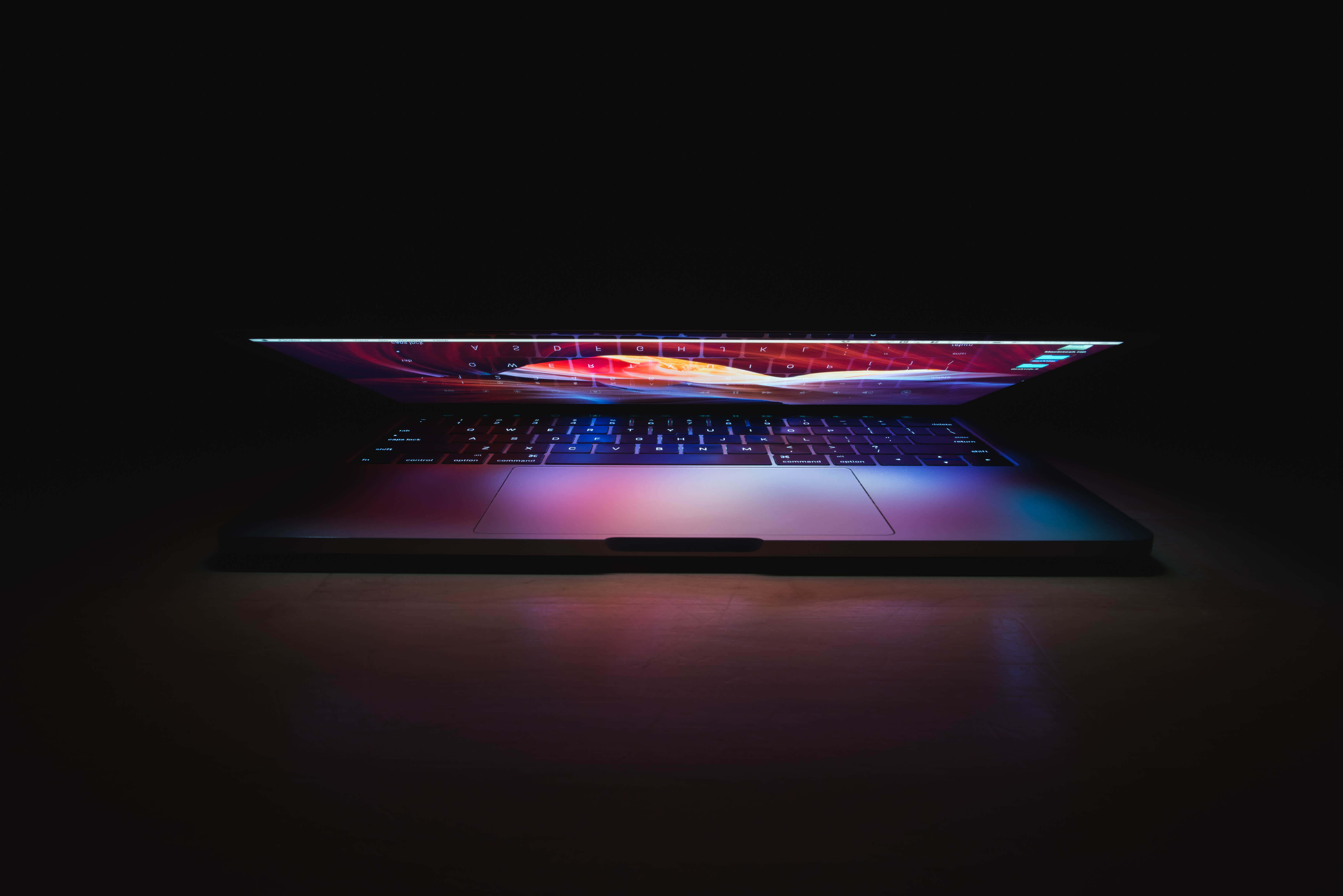 Mejora tu estilo con una Macbook estética Fondos de pantalla