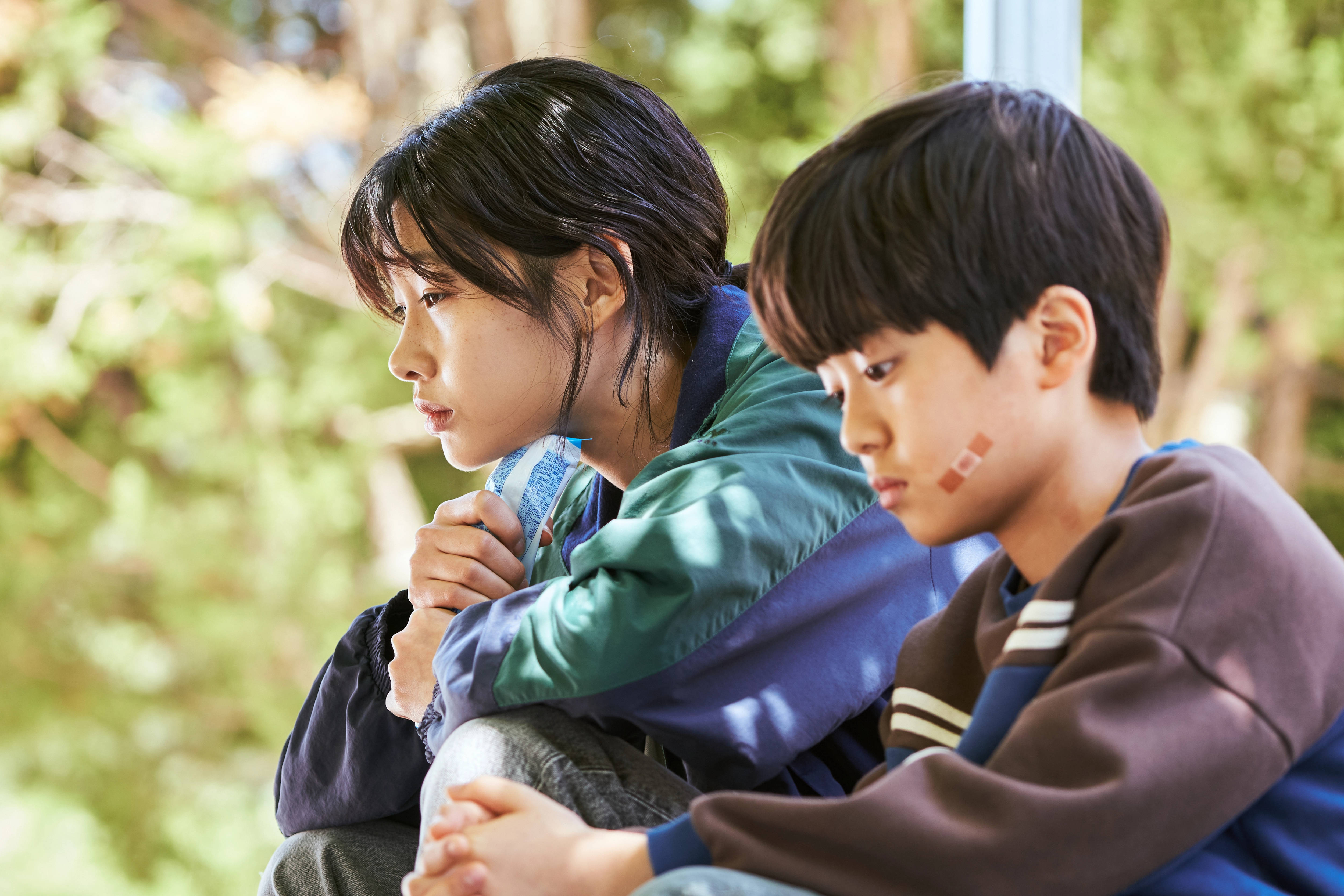 Momento dramático entre Kang Sae-Byeok y Oh Il-Nam en Squid Game Fondos de pantalla