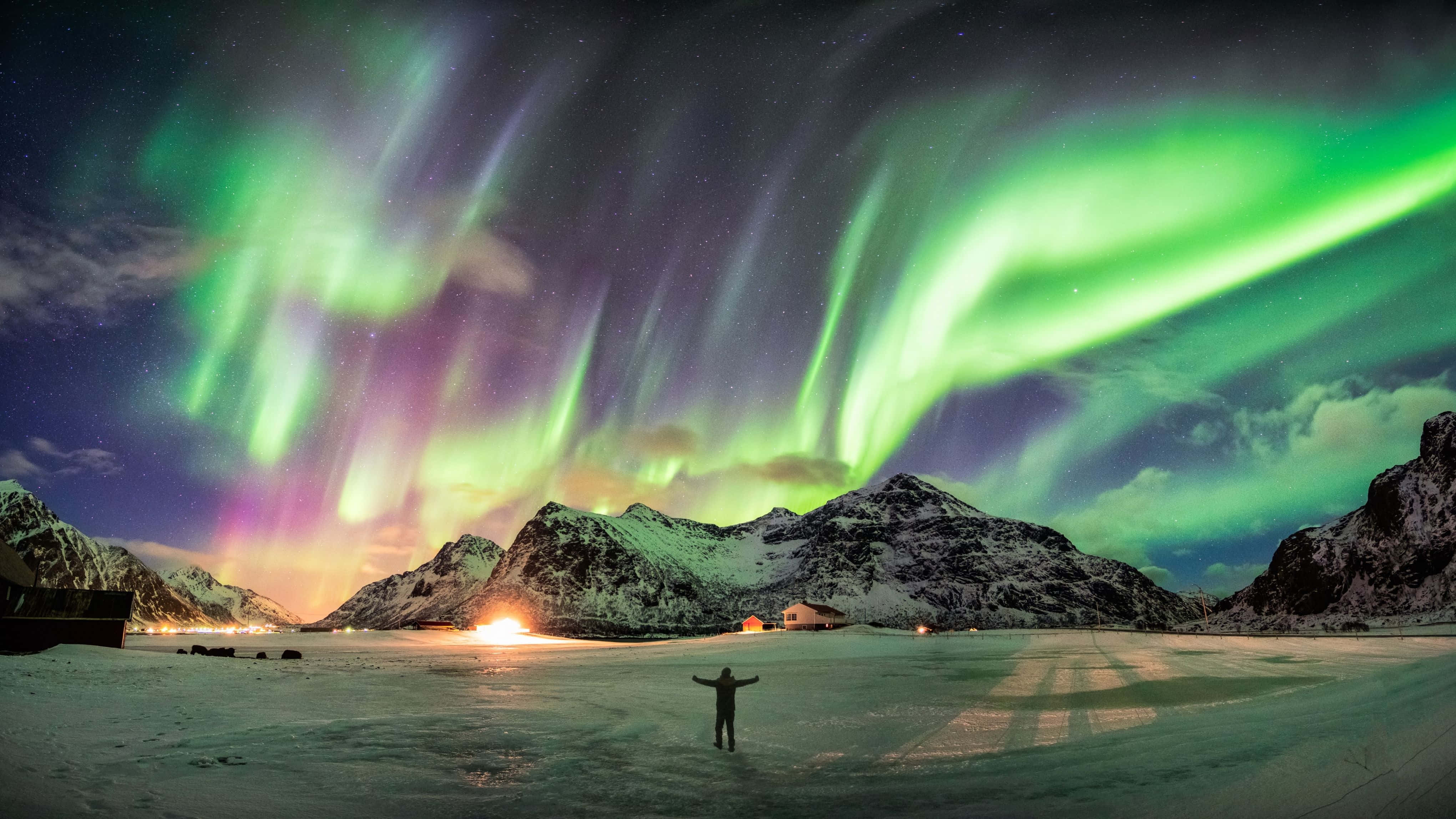 Monitor 4K de la Aurora Boreal en Noruega Fondos de pantalla