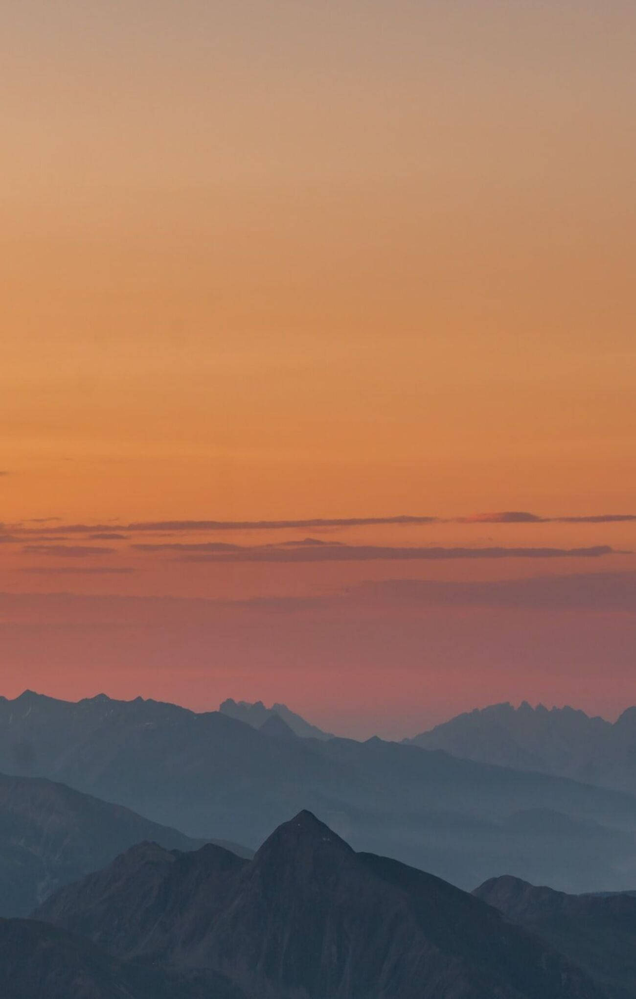 Montaña estética naranja para teléfono Fondos de pantalla