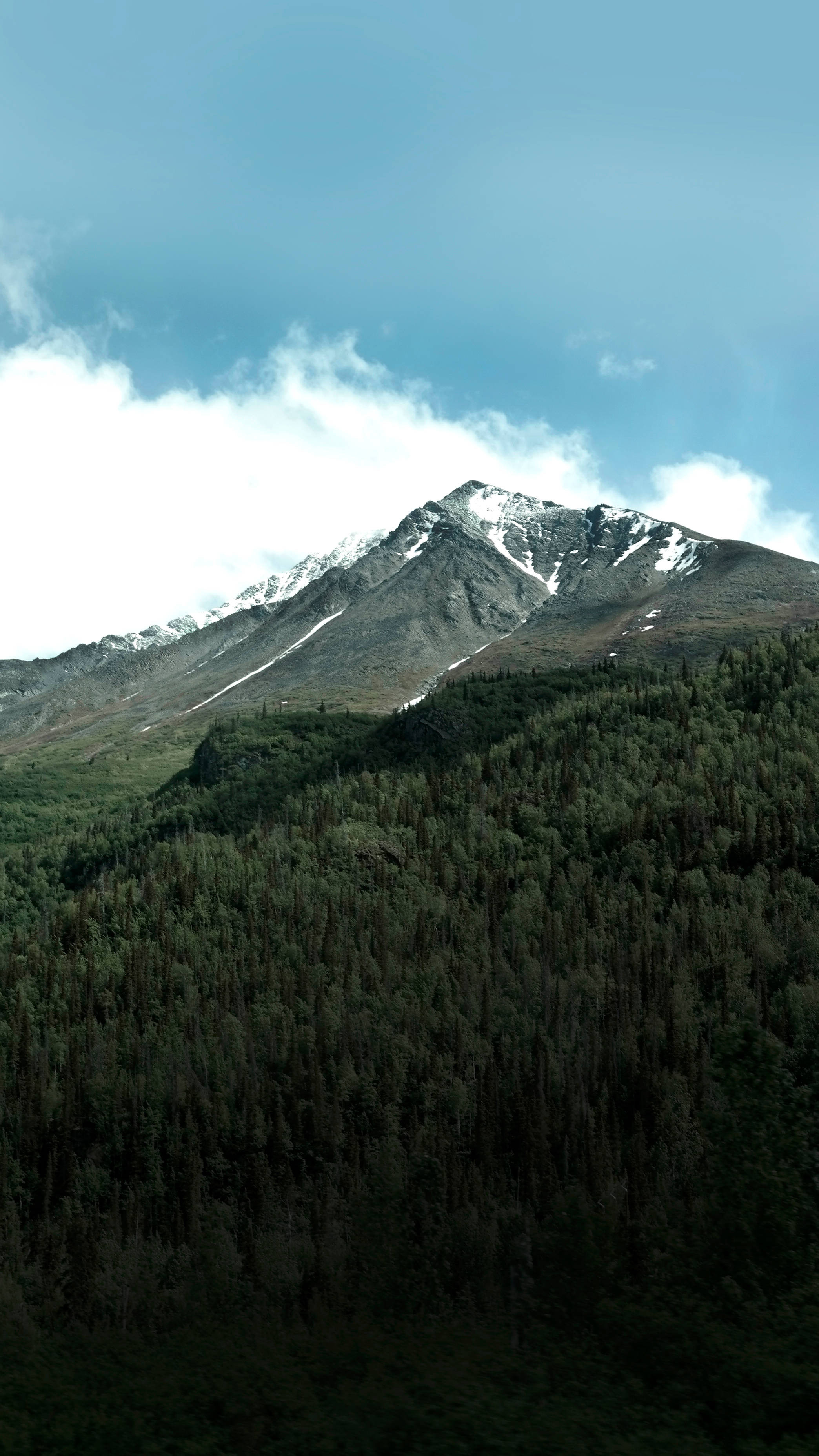 Montaña Oscura Nevada para iPhone Fondos de pantalla