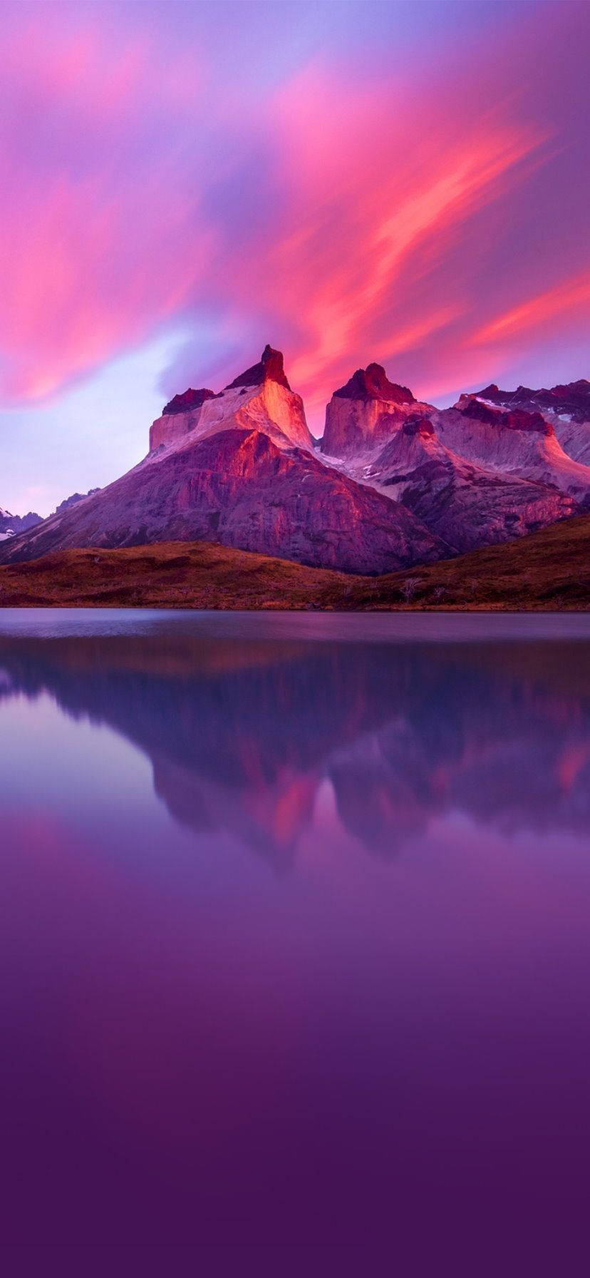 Montaña Púrpura Profunda Estética iPhone Xr Fondos de pantalla