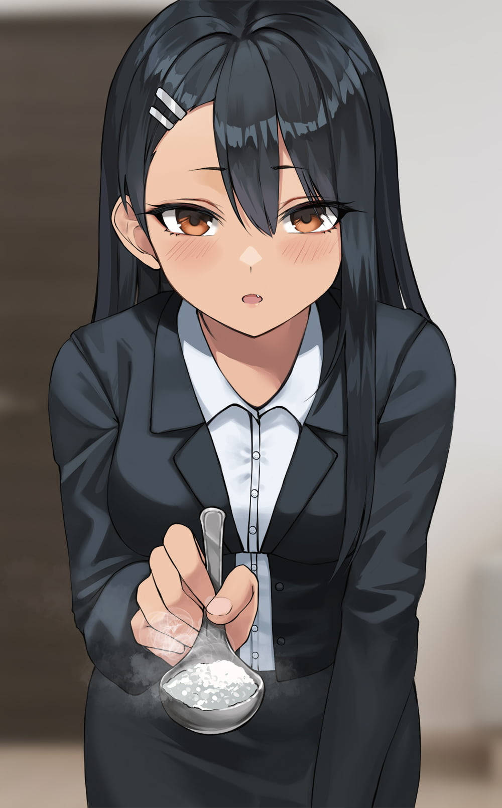 Nagatoro con Traje Negro Fondos de pantalla