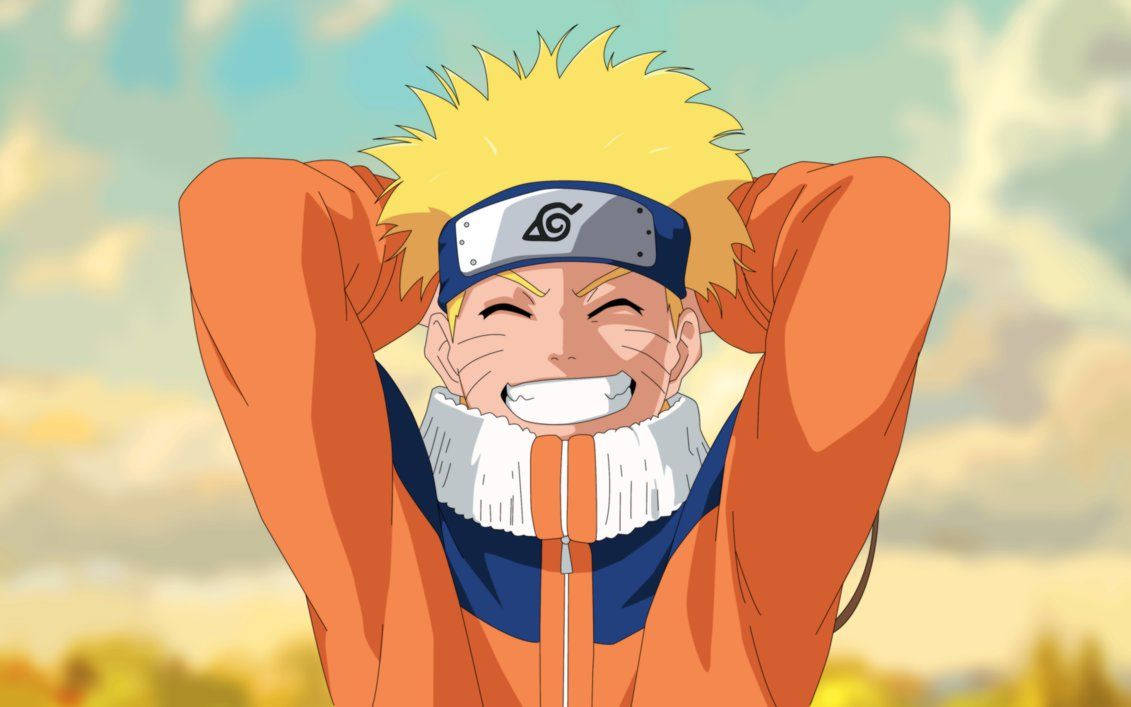 Naruto Uzumaki sonriente en su uniforme ninja con su protector de frente con el símbolo de la aldea de la hoja.