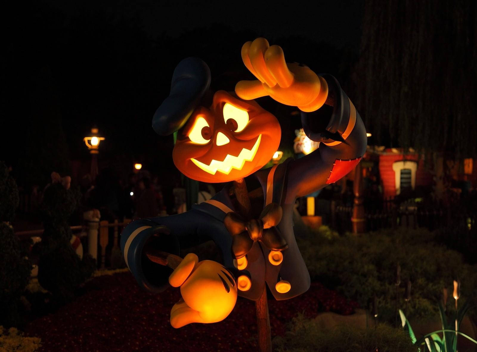 ¡Navega en la noche en un barco de calabaza esta Halloween! Fondos de pantalla