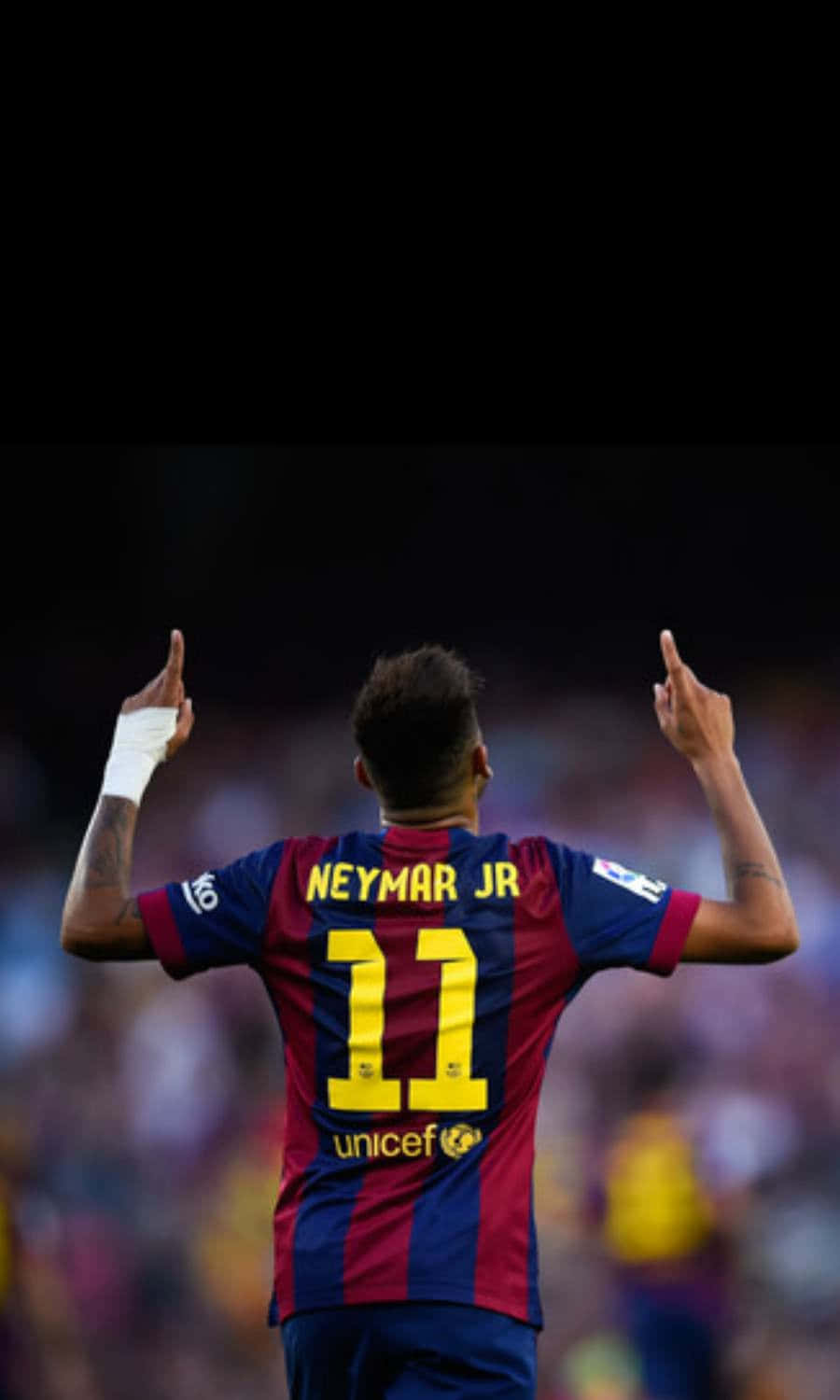 Neymar levantando los dedos para iPhone Fondos de pantalla