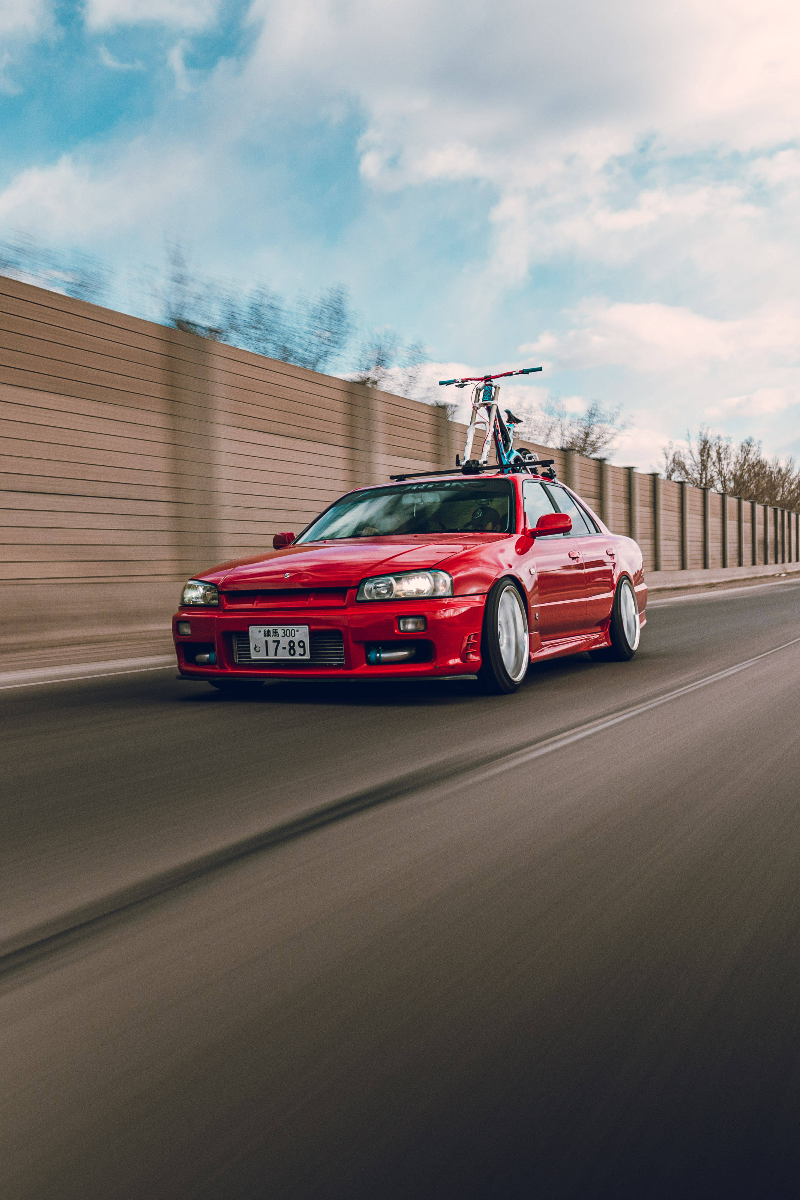 Nissan Skyline GTR R34 Rojo Impactante Fondos de pantalla