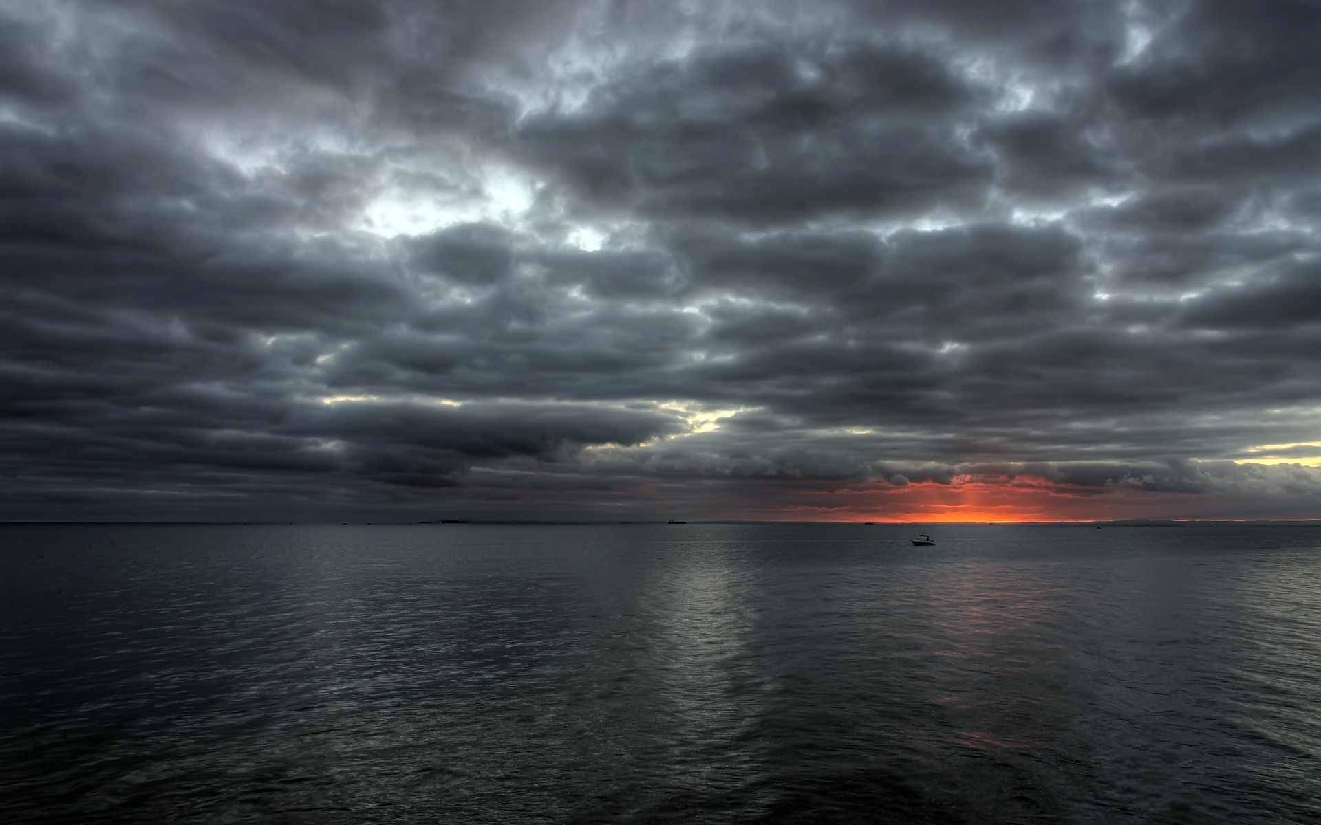 Nubes de lluvia estéticas Fondos de pantalla