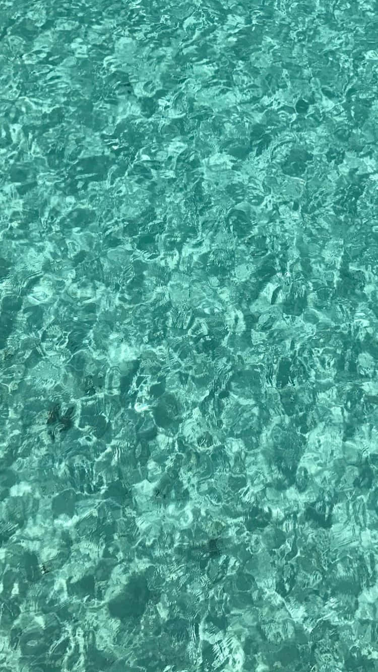 Ola de agua de piscina verde brillante Fondos de pantalla