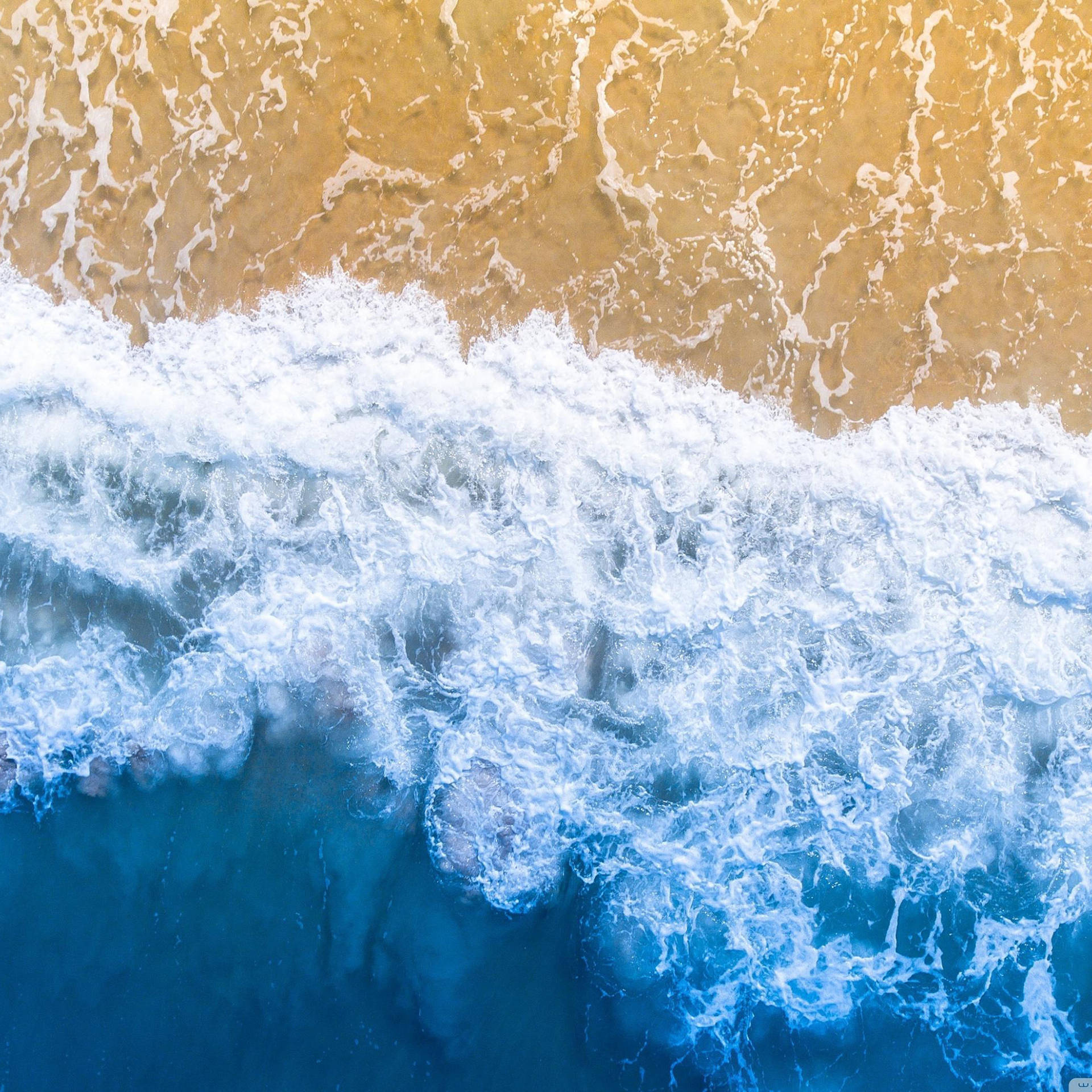 Fondo de pantalla estético de olas azules para iPad