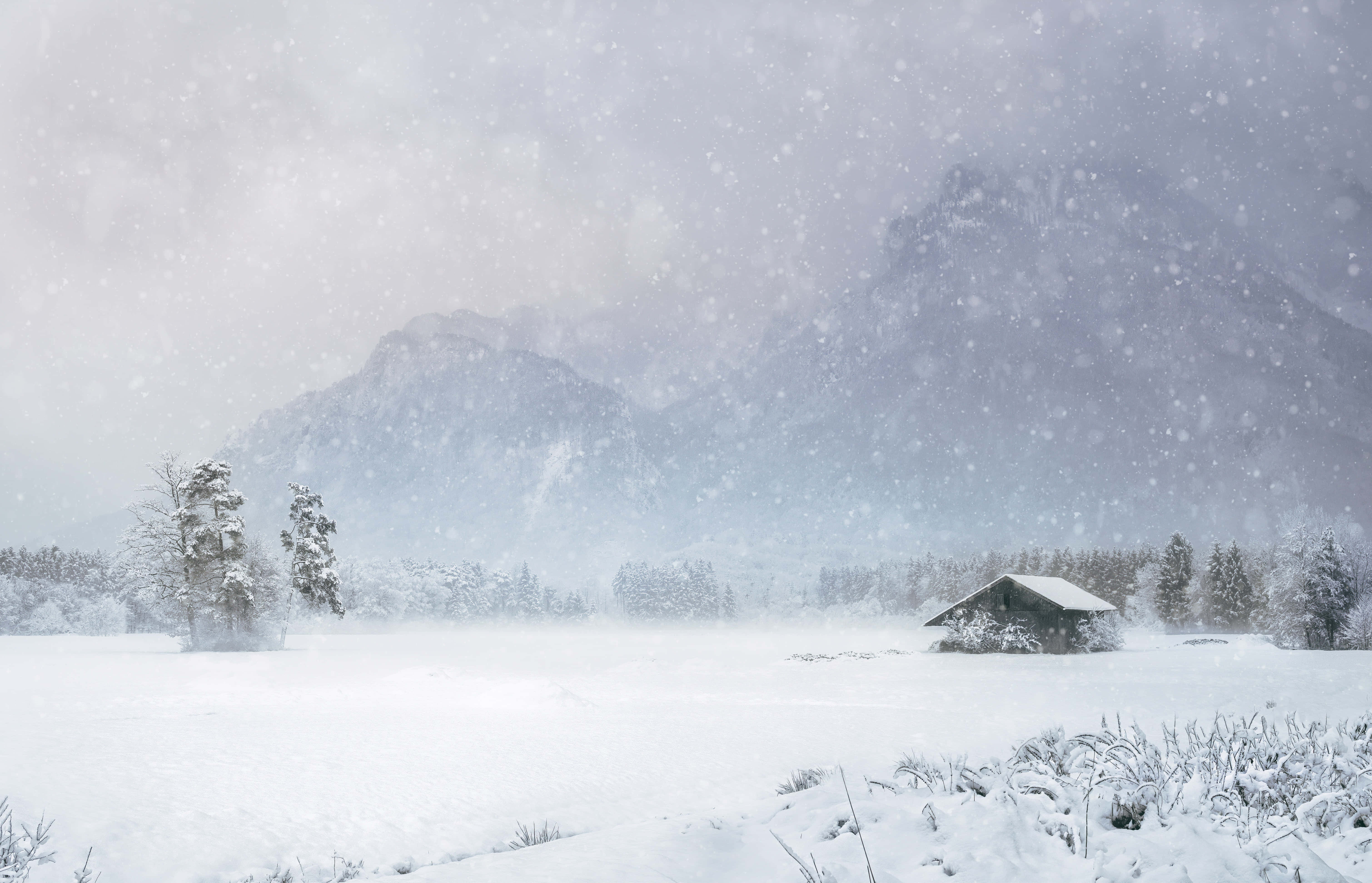Paisaje montañoso invernal de cuento de hadas Fondos de pantalla