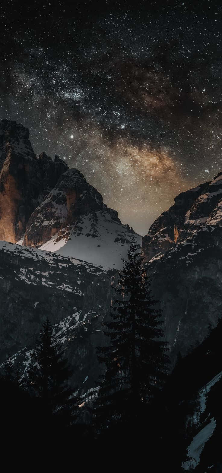 Paisaje natural de montañas oscuras Fondos de pantalla