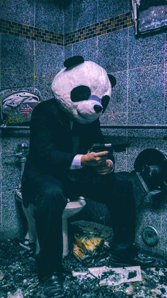 Pandilleros con Armas Usando Disfraz de Panda Fondos de pantalla