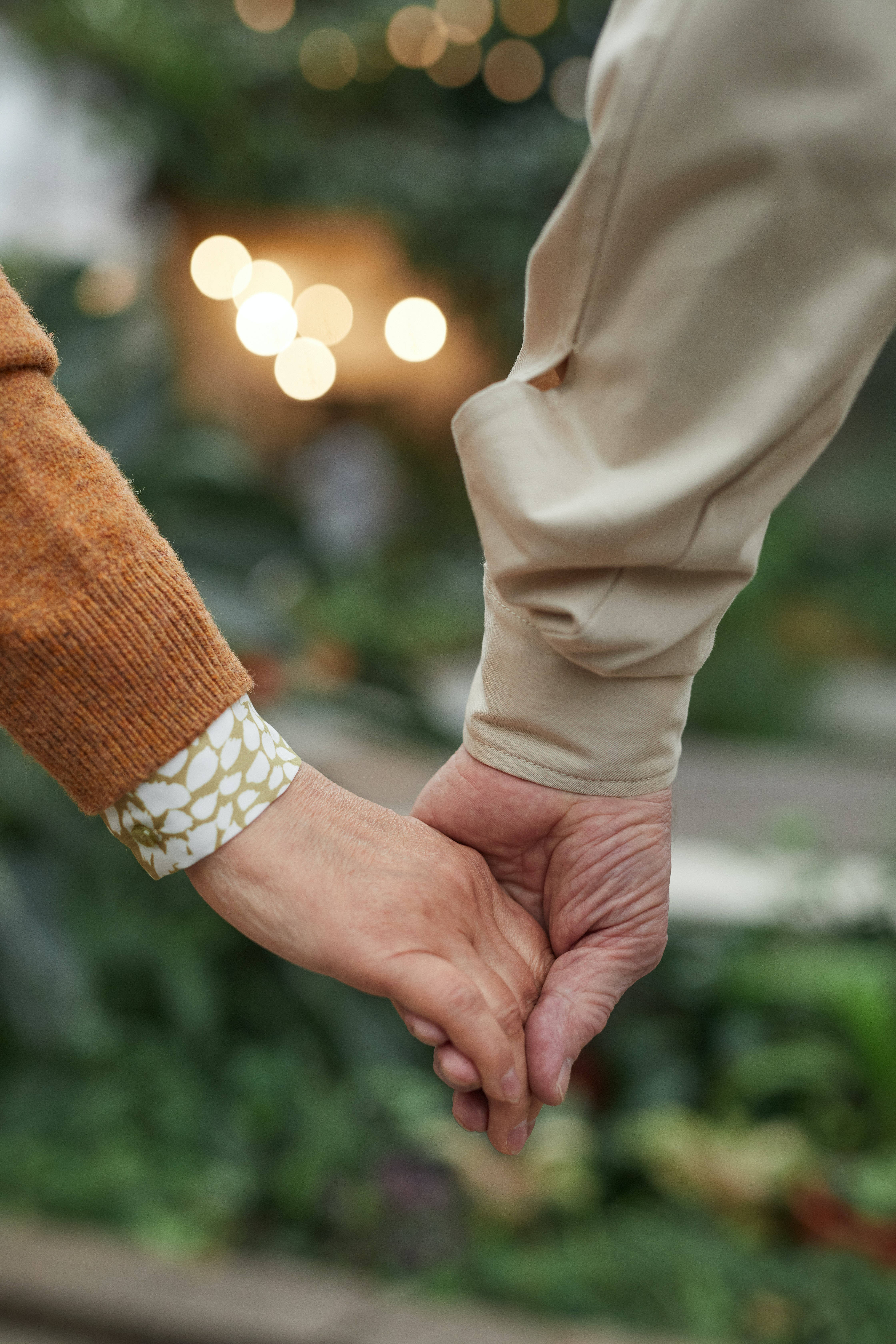 Pareja Tomados de la Mano Fondos de pantalla