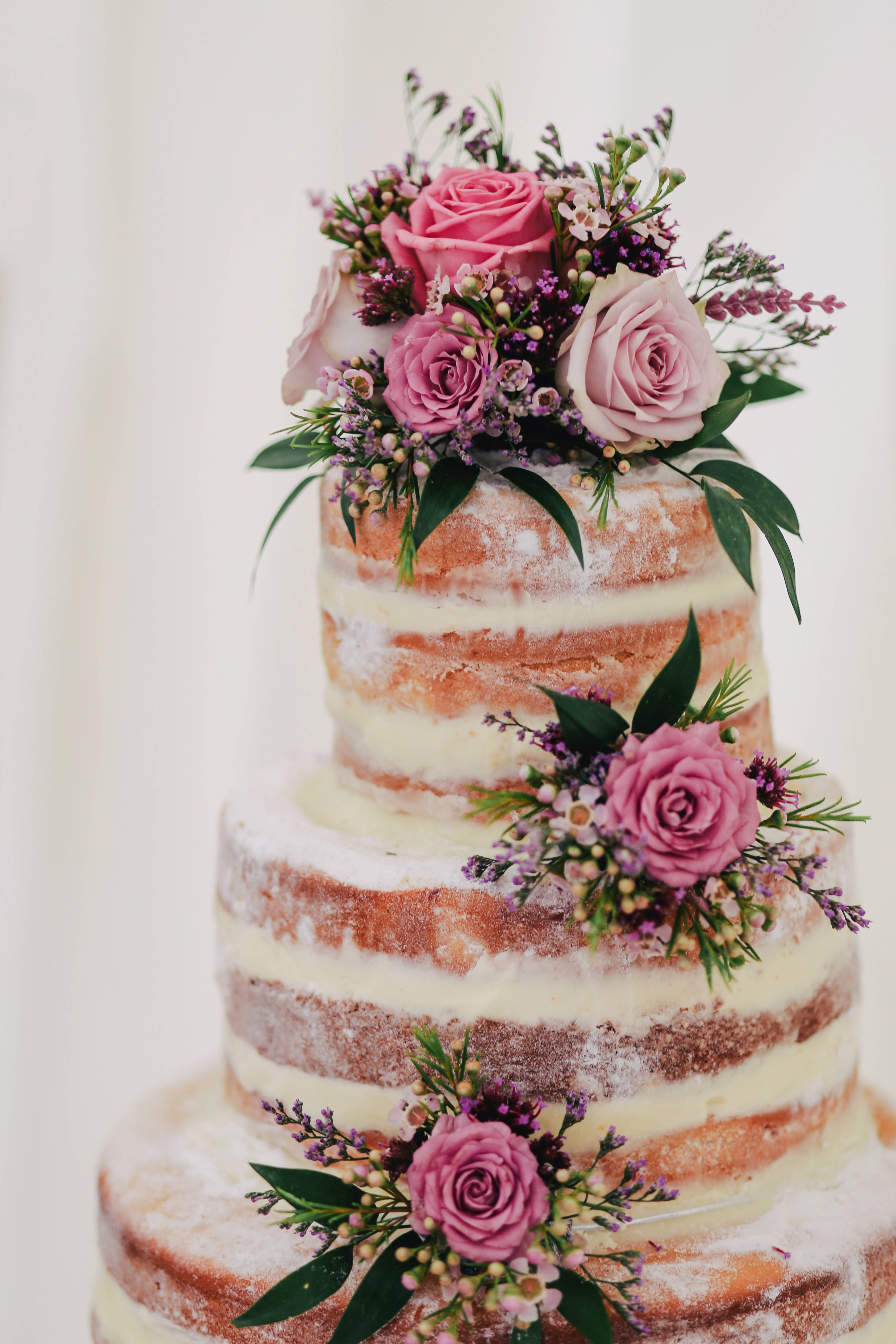 Pastel de Boda Desnudo de Múltiples Capas Florales Fondos de pantalla