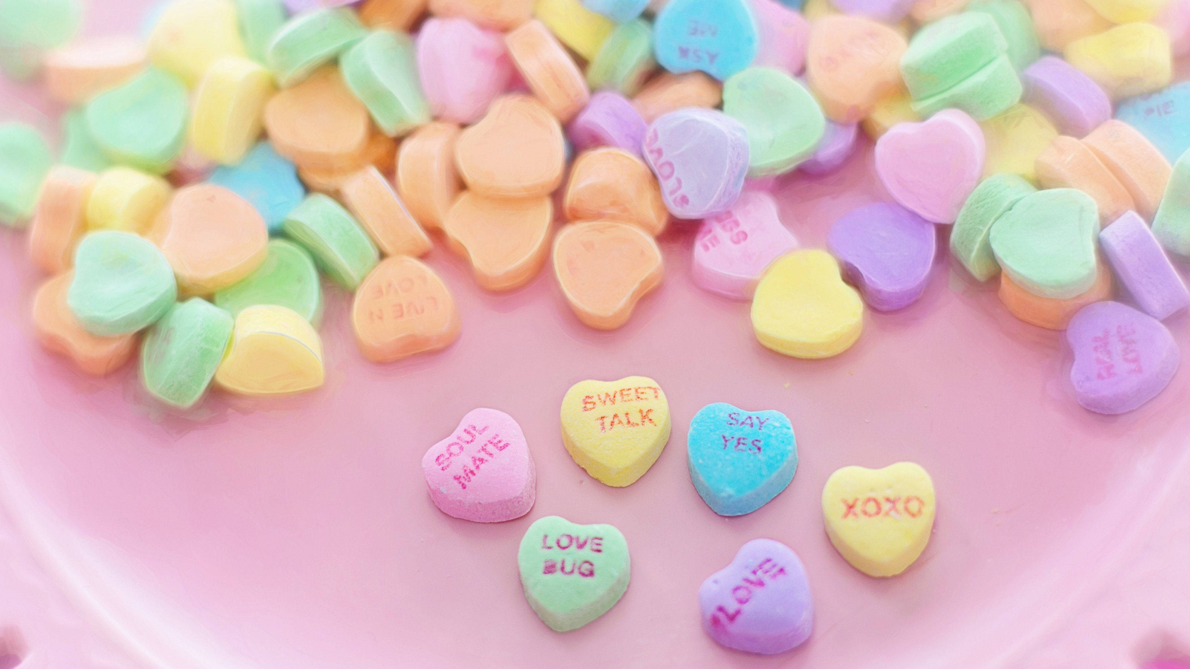 Pastillas en forma de corazón estética pastel Fondos de pantalla