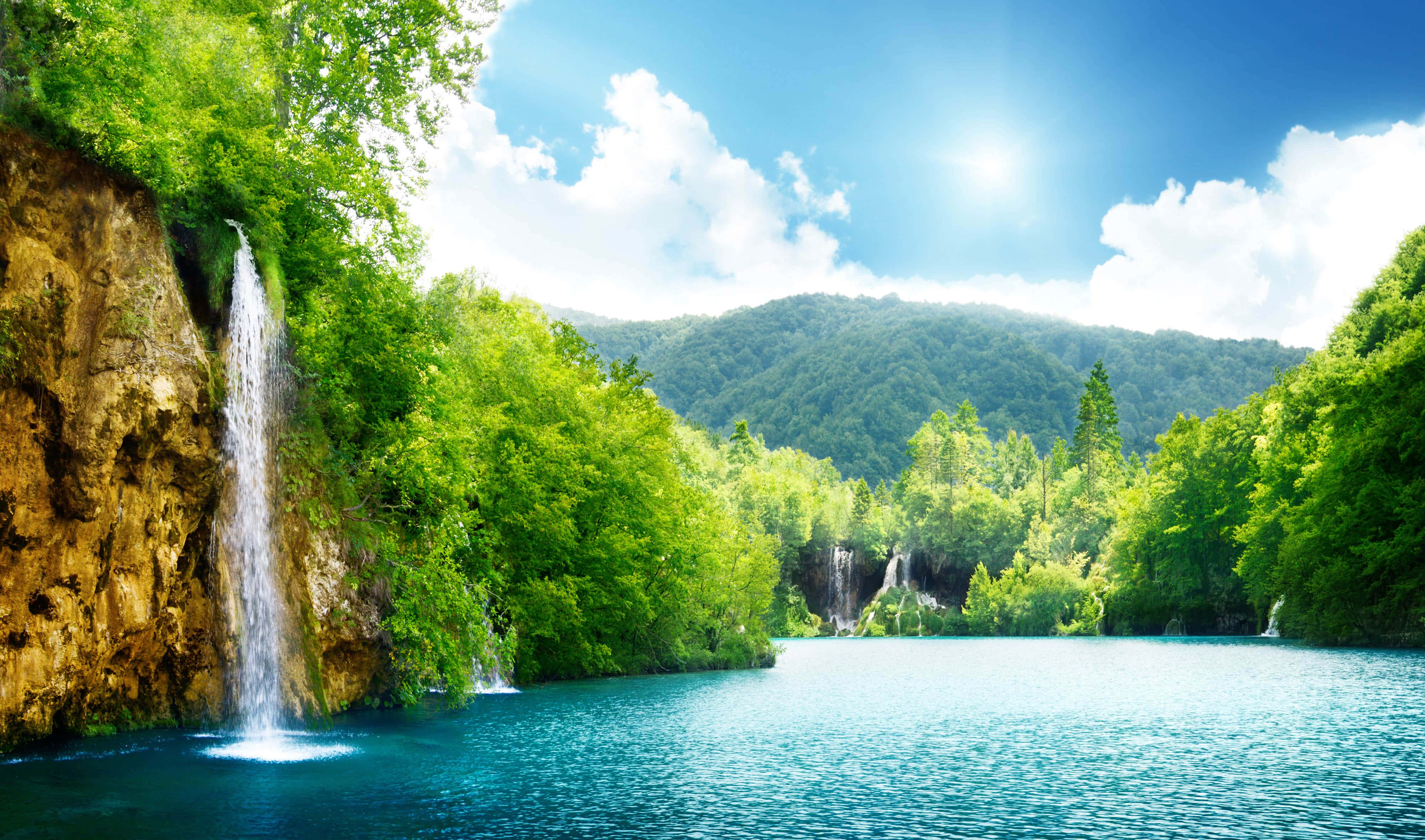 Pequeña Cascada 4K Ultra HD Paisaje Fondos de pantalla