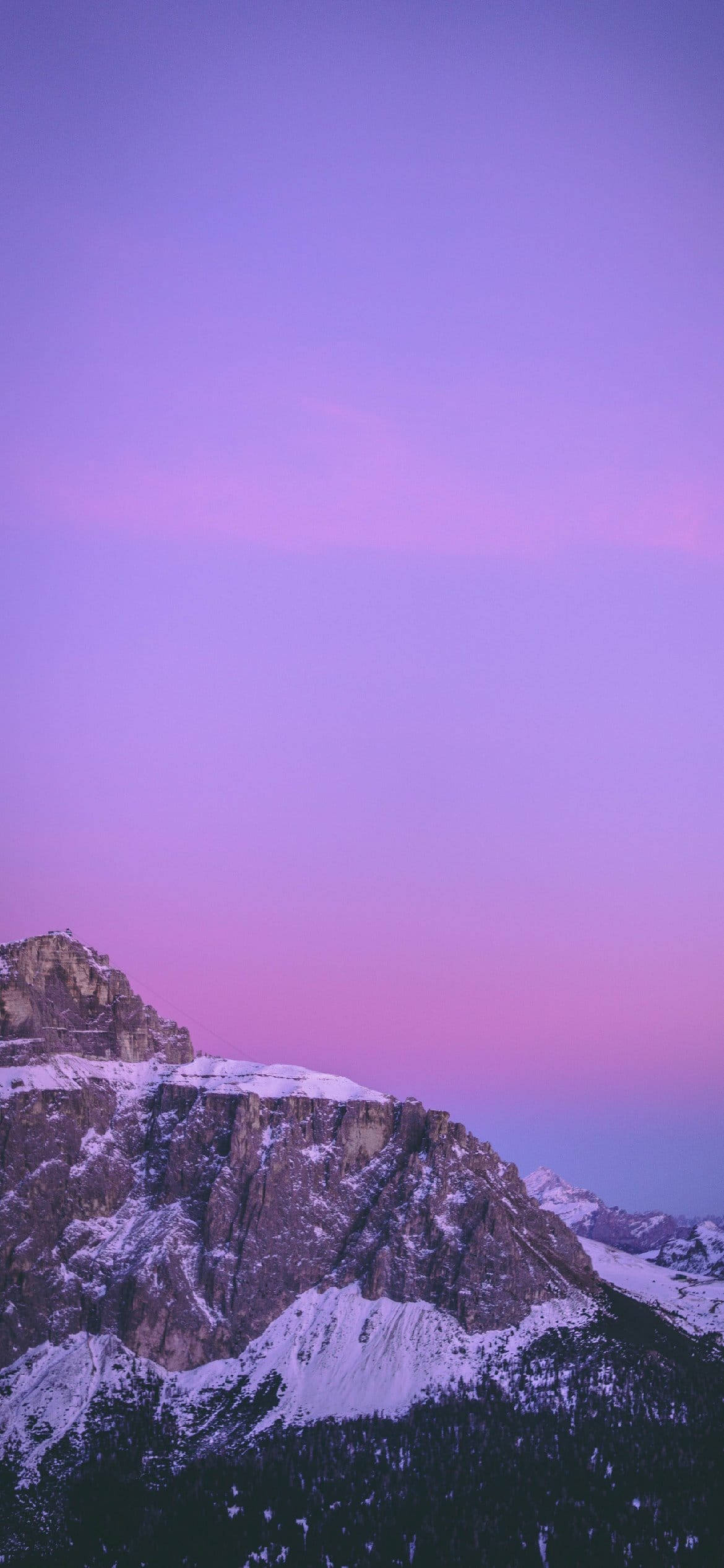 Pico de Montaña Estético en Lila Claro Fondos de pantalla