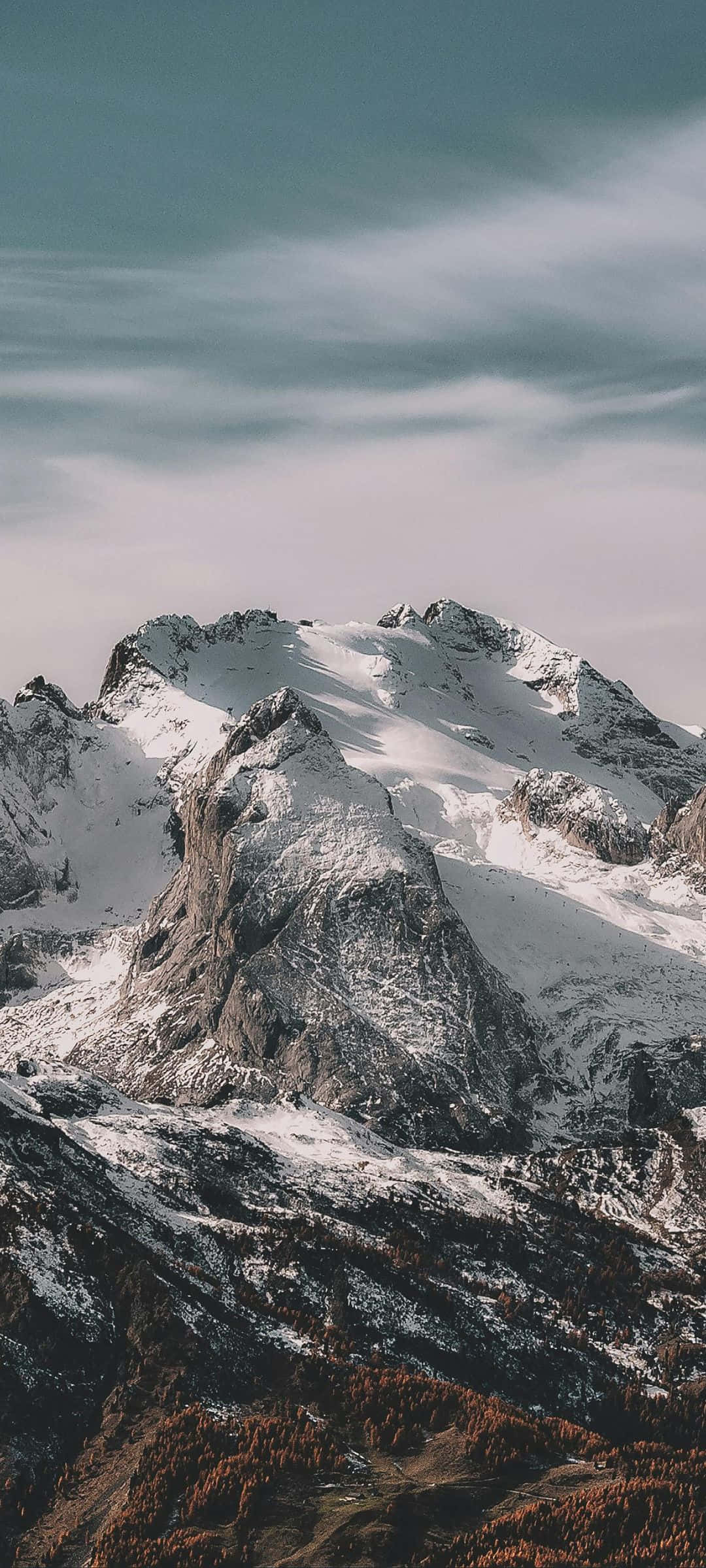 Picos Montañosos Majestuosos Cubiertos de Nieve Fondos de pantalla