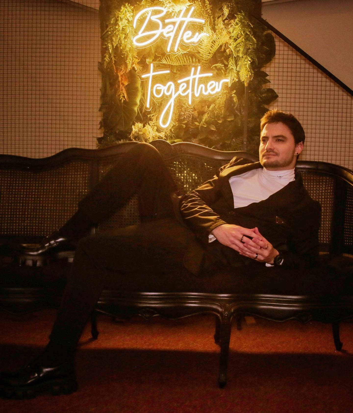 Pose divertida de Felipe Neto Fondos de pantalla