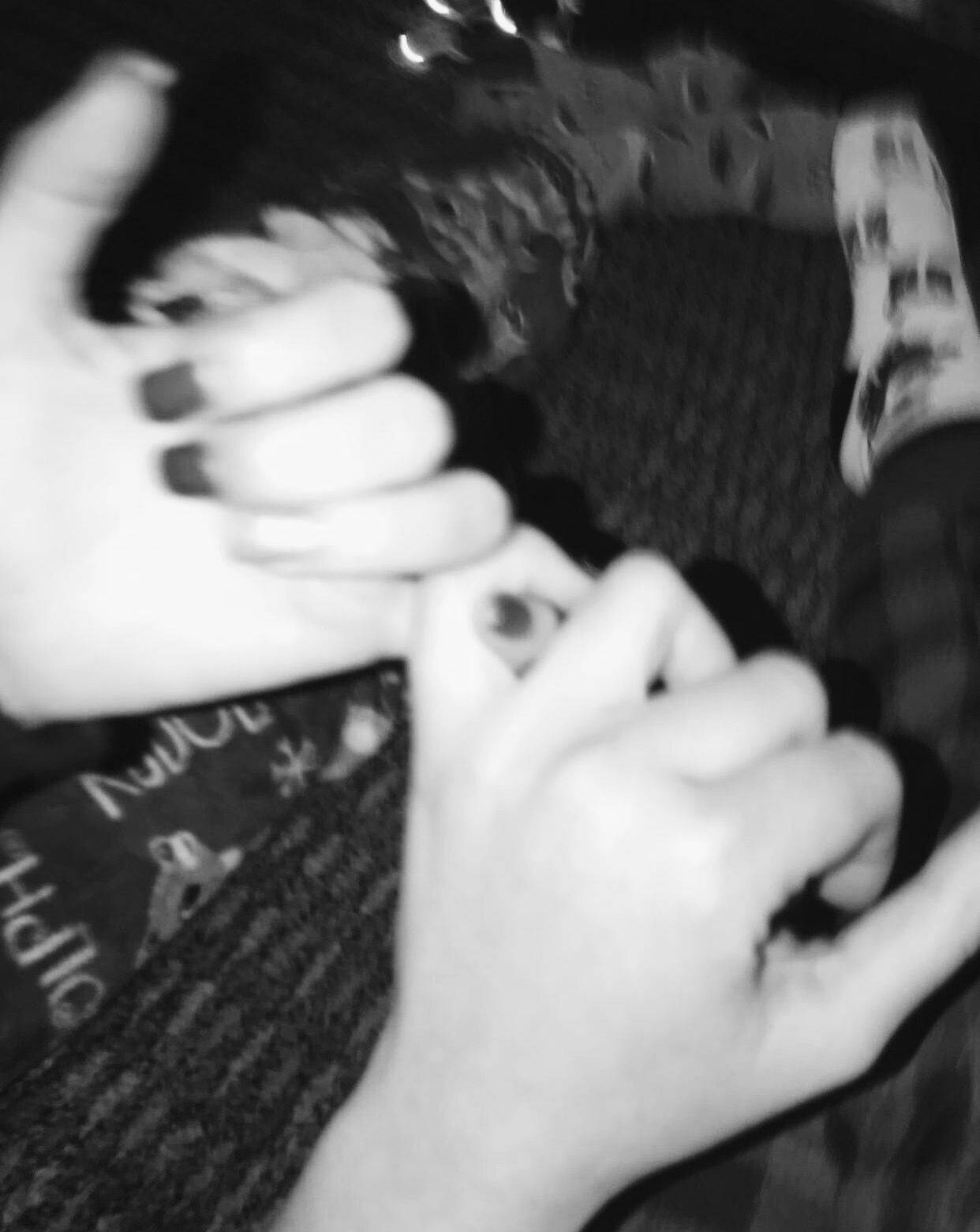 Promesa de meñique estética en blanco y negro y adorable Fondos de pantalla