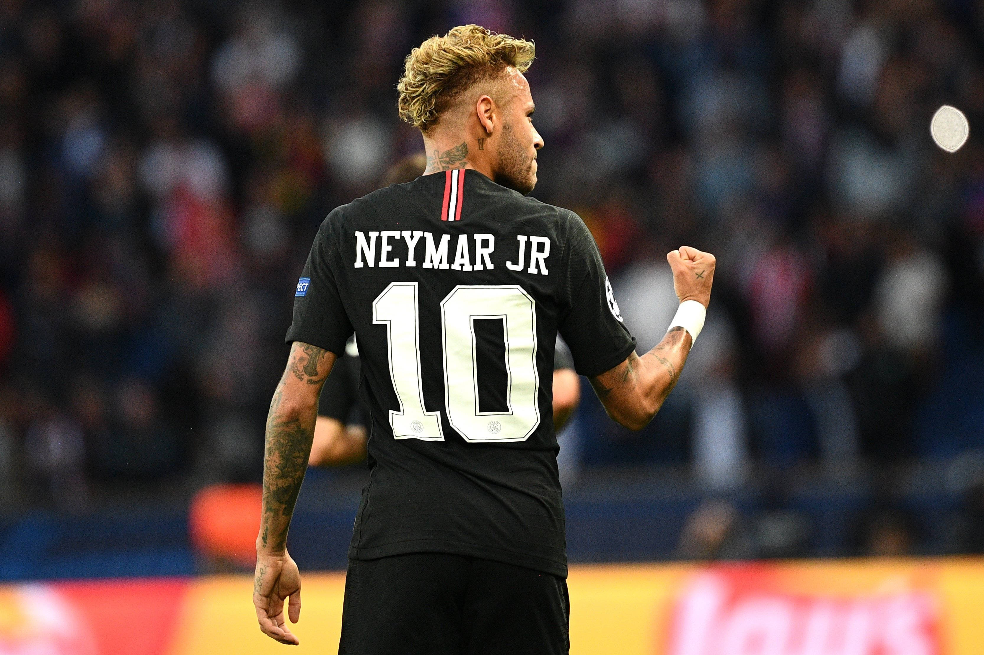Puño Cerrado de Neymar Jr. Genial
