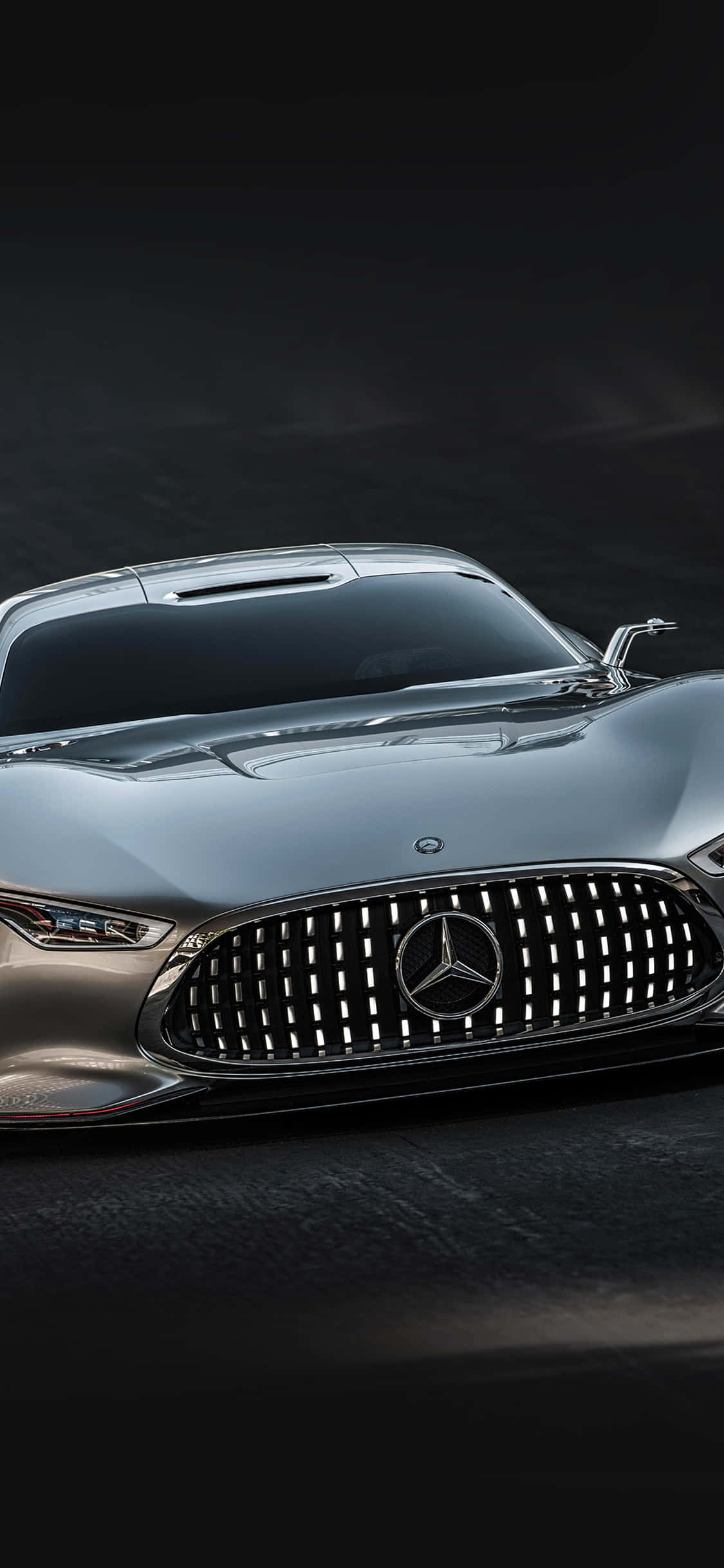 Fondo plateado iPhone Xs Mercedes AMG con reflejo Fondos de pantalla