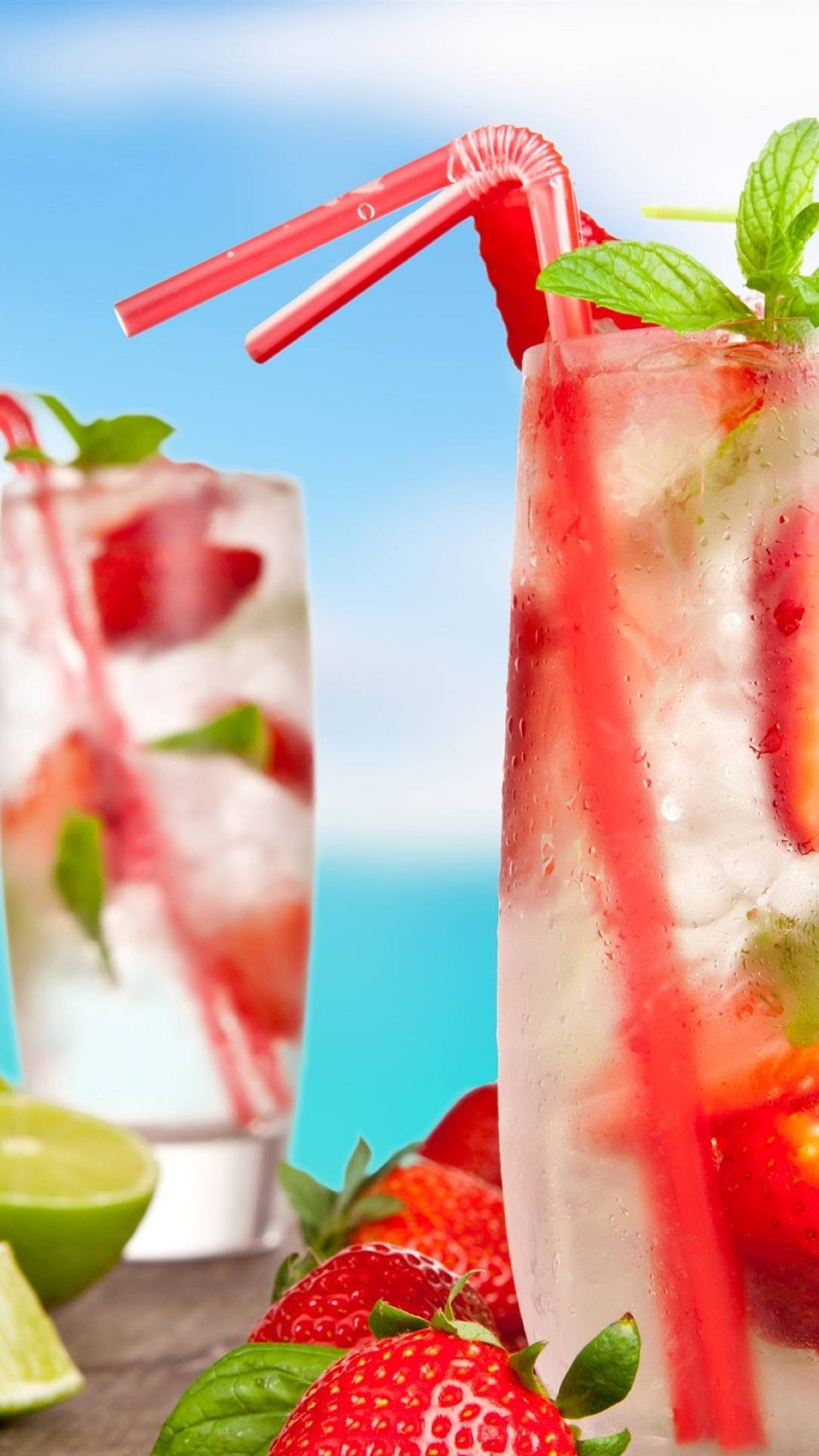 Refrescante Cóctel Tropical de Fresa Tom Collins Fondos de pantalla