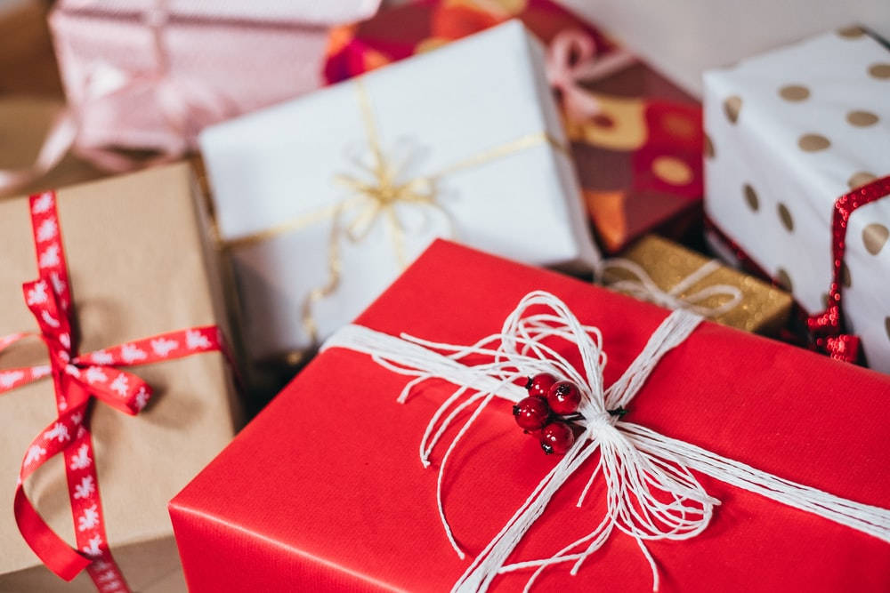 Regalos de Navidad en Blanco y Rojo Fondos de pantalla