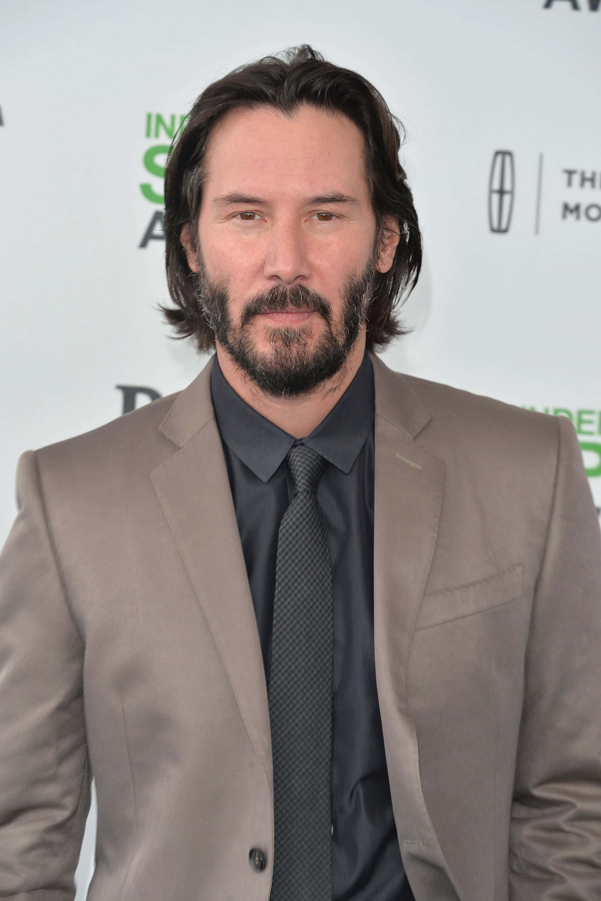 Retrato cautivador de Keanu Reeves Fondos de pantalla