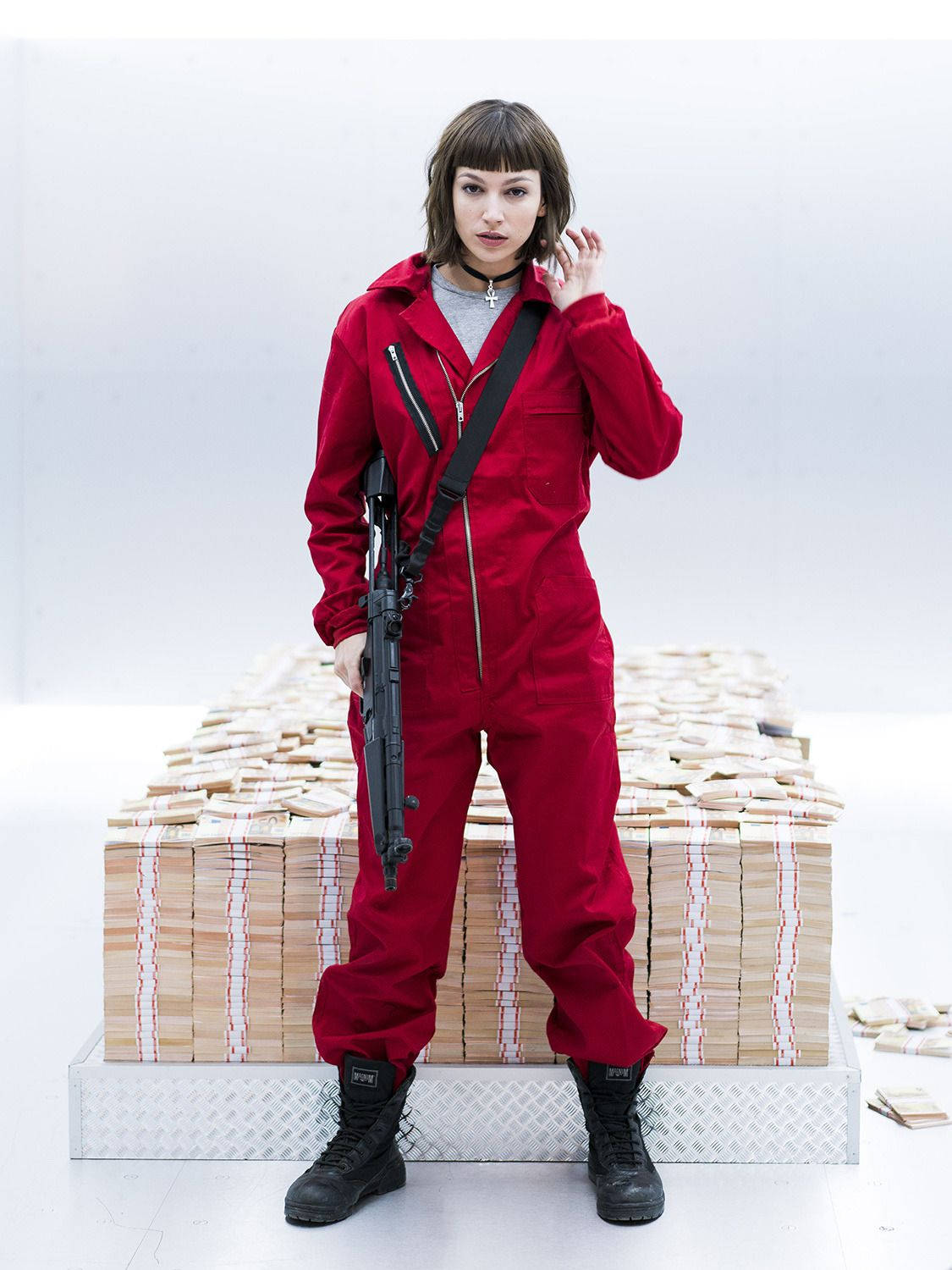 Retrato de cuerpo entero de Tokio de La Casa de Papel Fondos de pantalla
