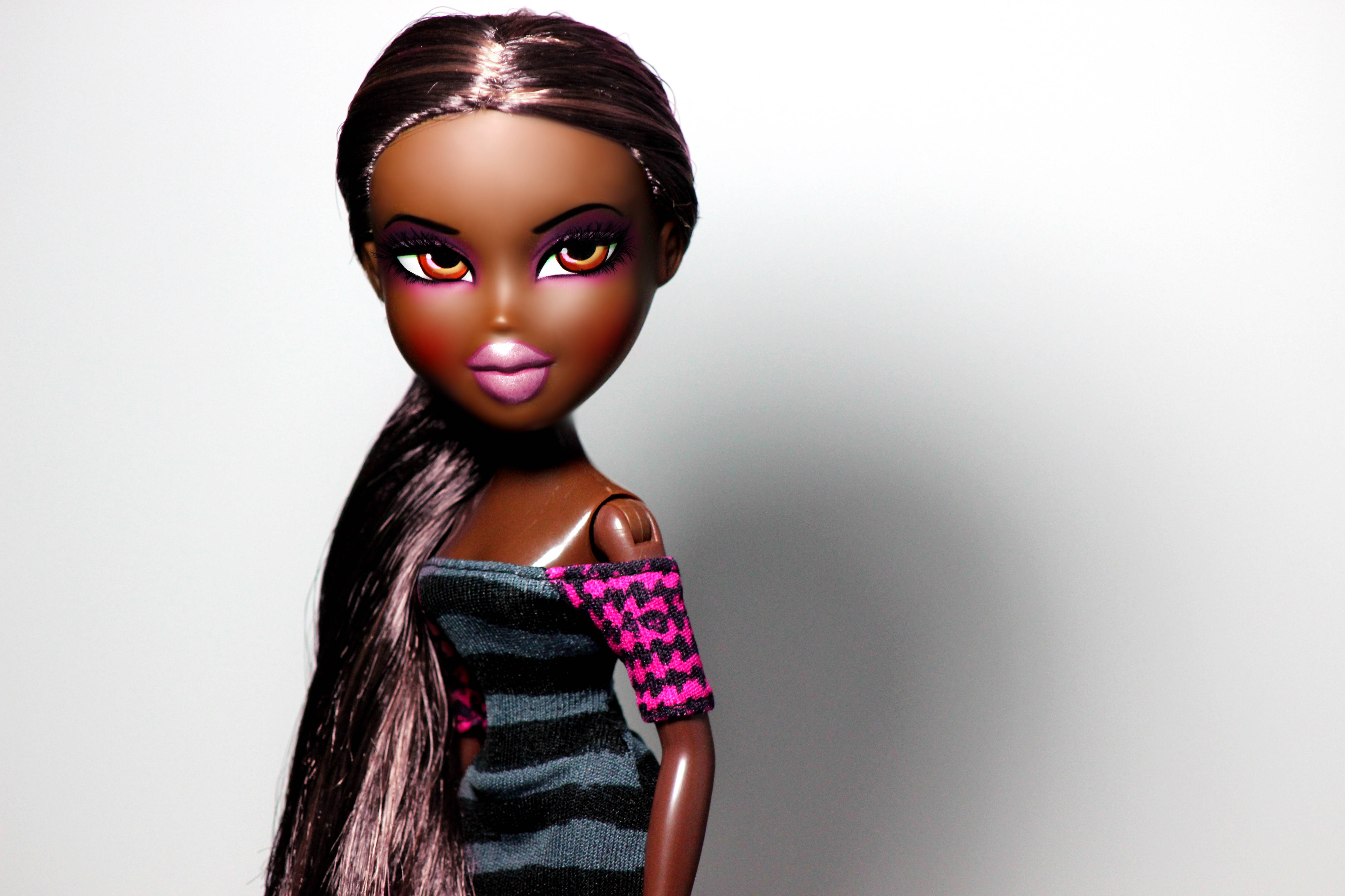 Retrato Rosa Estético Bratz Negro Fondos de pantalla