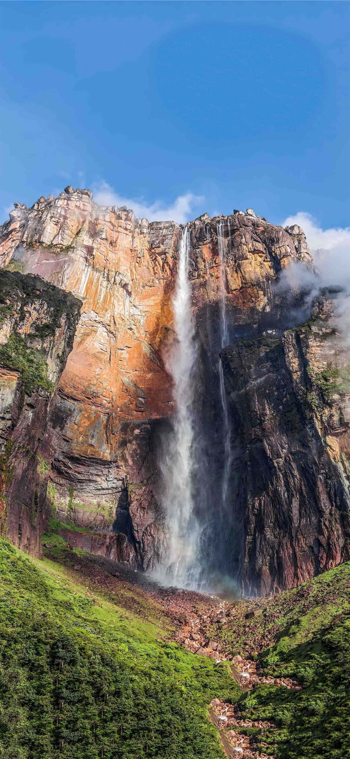 Salto Ángel bajo el cielo azul Fondos de pantalla