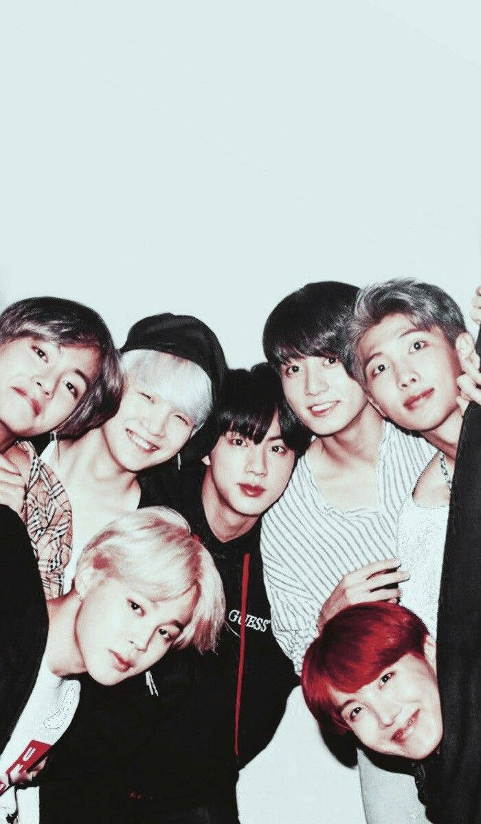 Fondo de pantalla de BTS en una foto estética y cinematográfica.