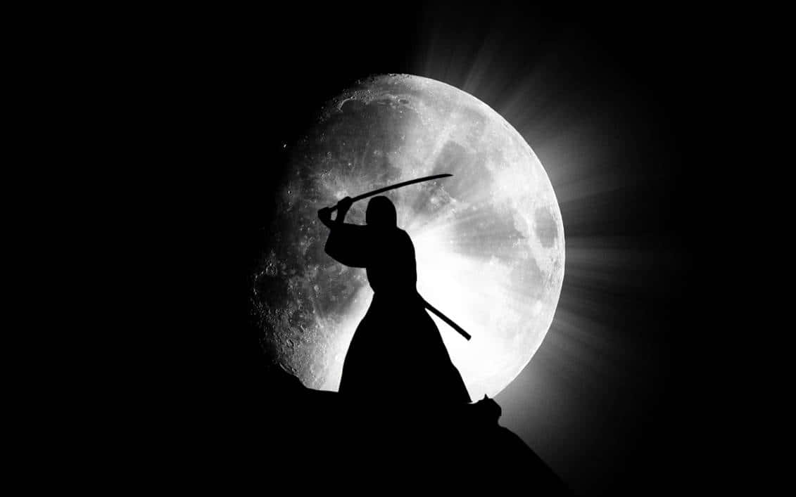 Silueta de Samurái Anime Luna