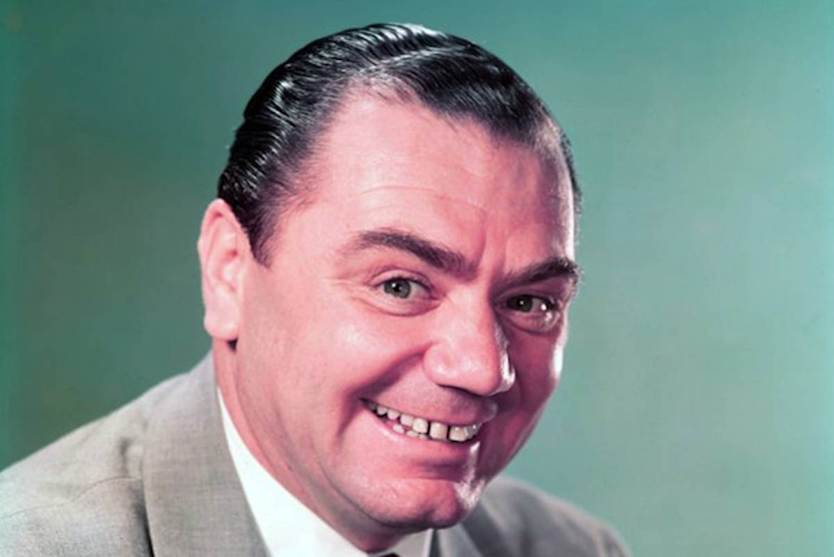 Sonrisa de Gato Cheshire de Ernest Borgnine Fondos de pantalla