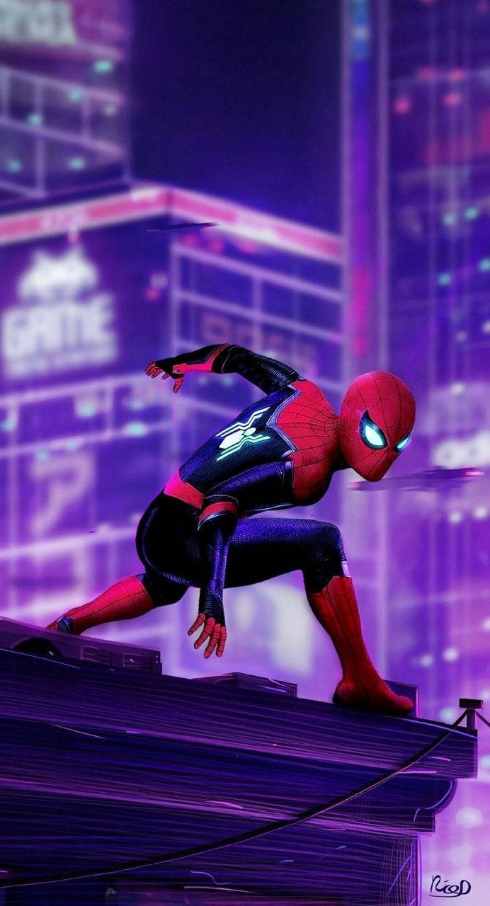 Spiderman listo para atacar a un enemigo mientras está de pie en el tejado de una ciudad púrpura.
