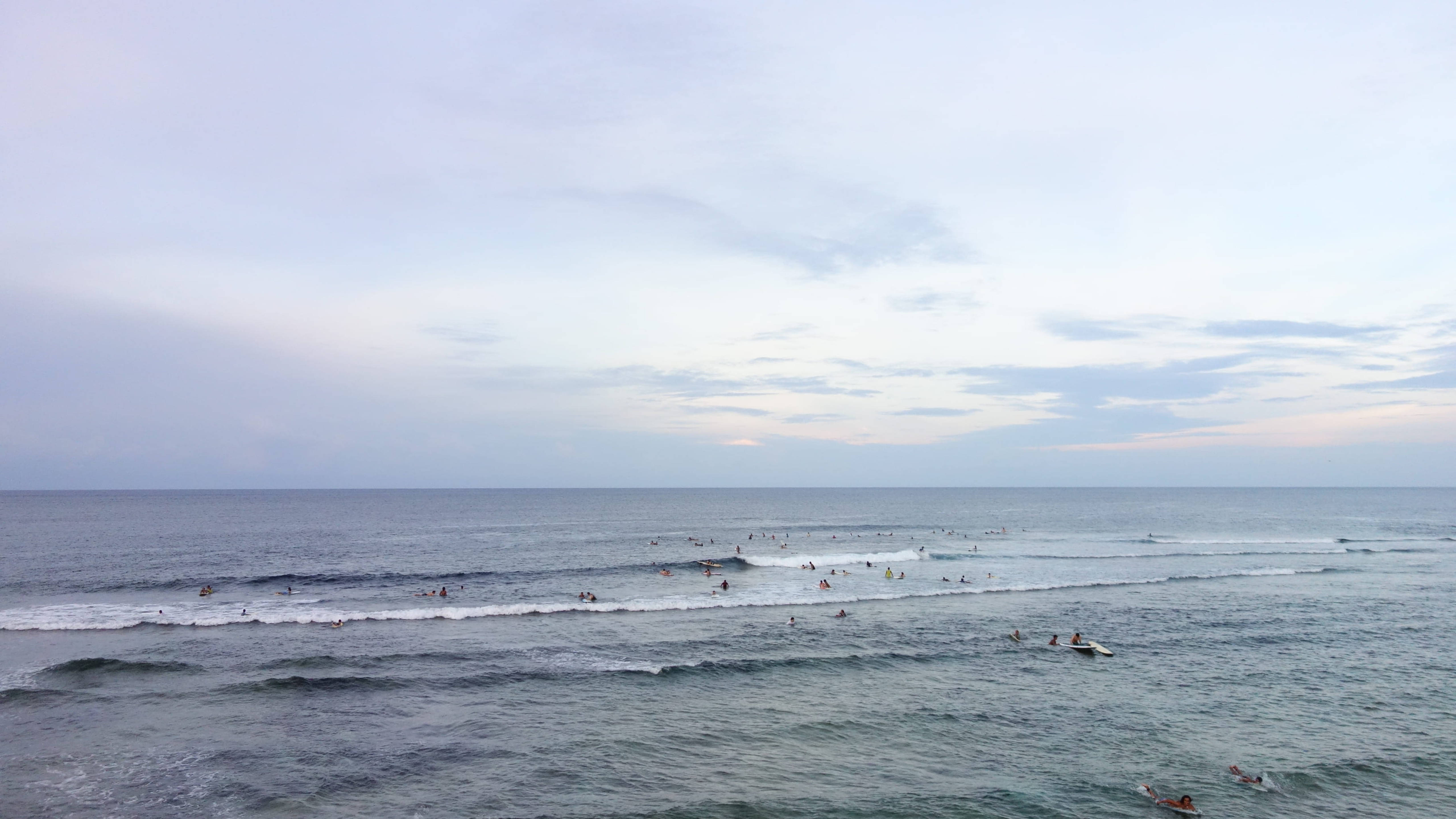 Surfistas en la Isla Siargao Fondos de pantalla