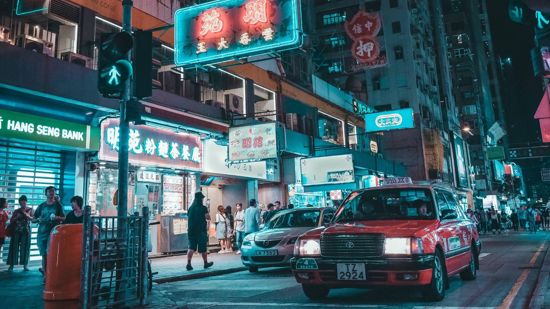 Taxi rojo estético en ciudad de neón Fondos de pantalla