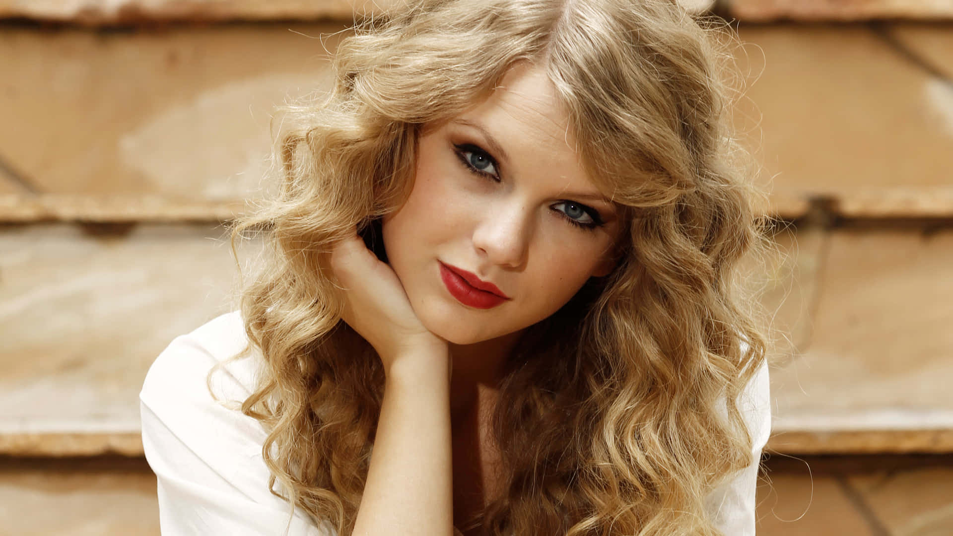Taylor Swift actuando impecablemente en el Festival de Música Sencit Fondos de pantalla