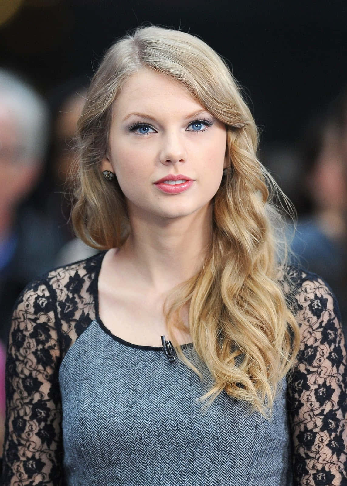 Taylor Swift sonríe mientras promociona su último álbum 'Lover' Fondos de pantalla
