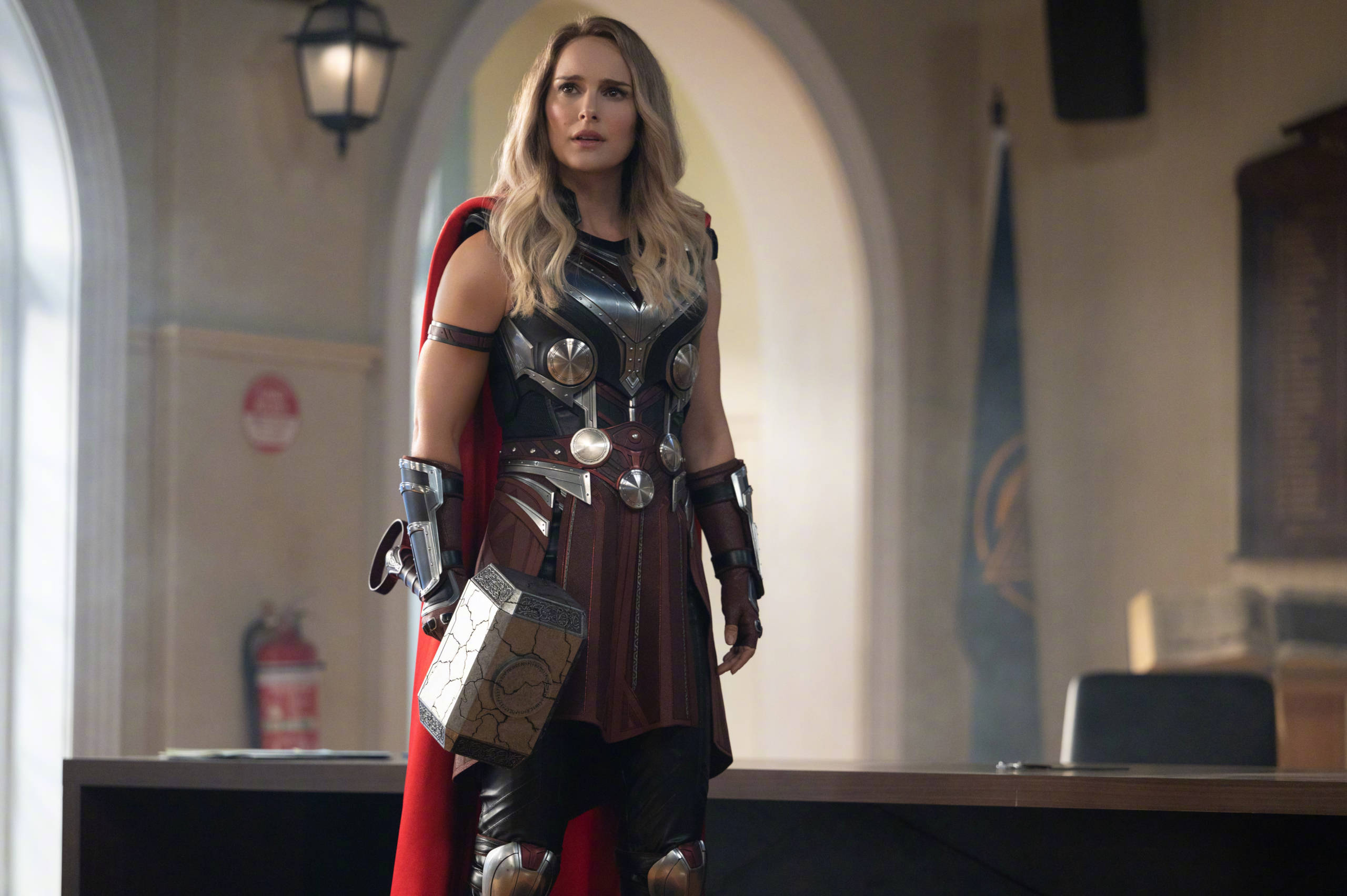 Thor Love and Thunder Jane Confundida Fondos de pantalla