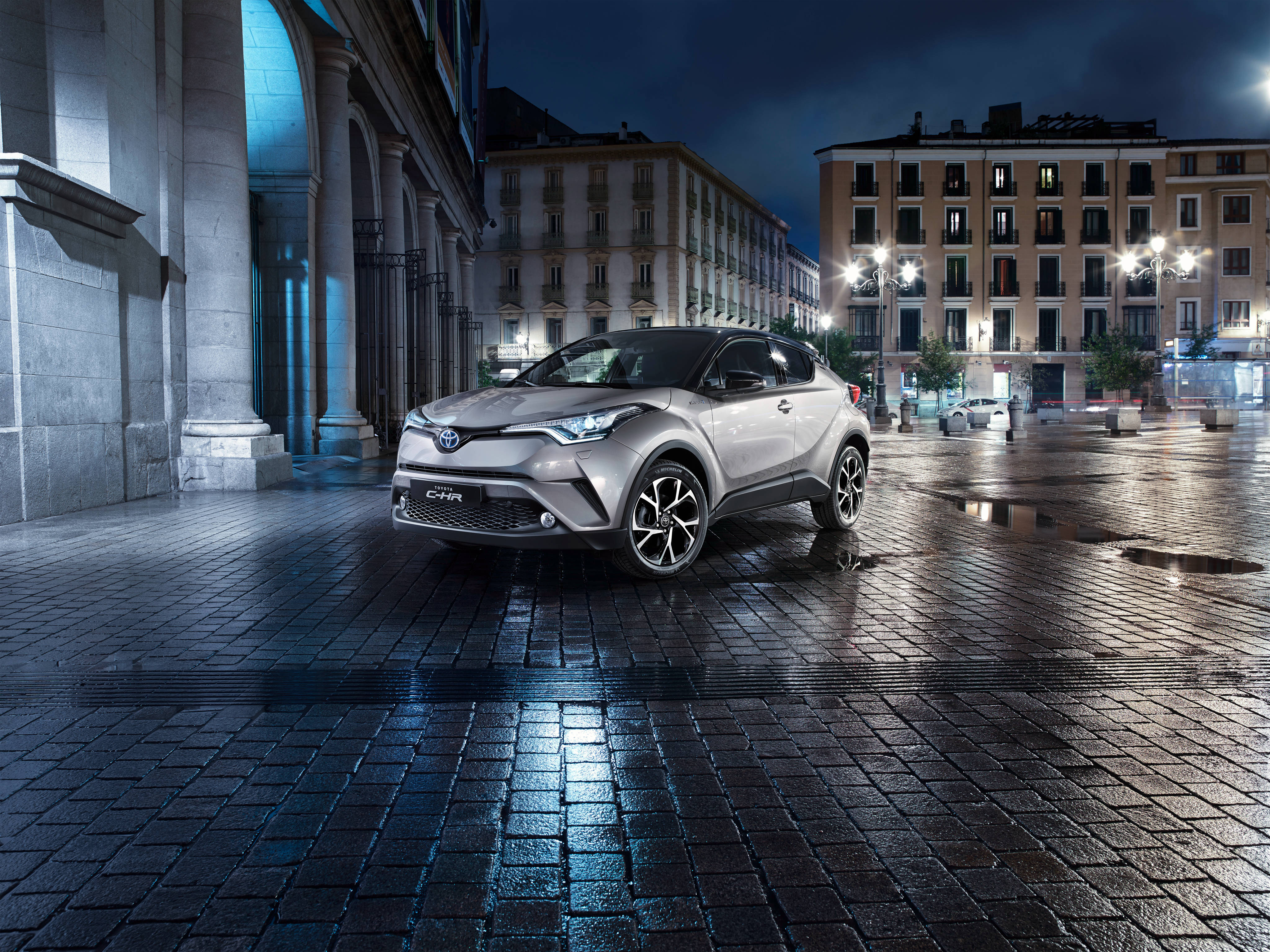 Toyota CH-R Modelo Gris Elegante 4K Fondos de pantalla