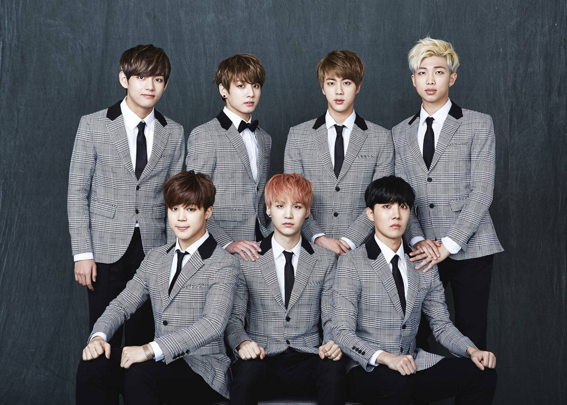 Traje de Cuadros Gris BTS Portátil Fondos de pantalla