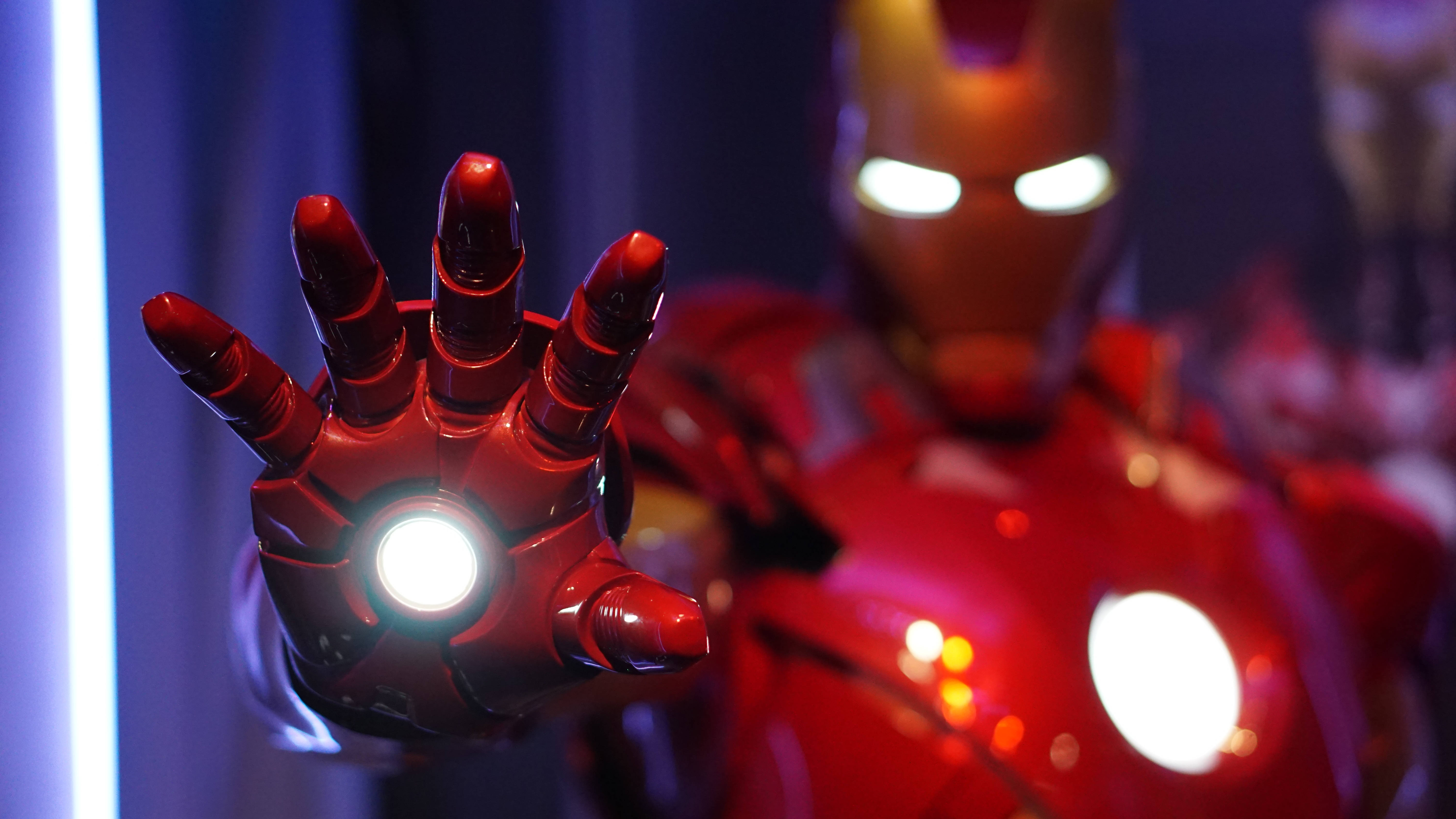 Traje y guantelete de Iron Man Fondos de pantalla