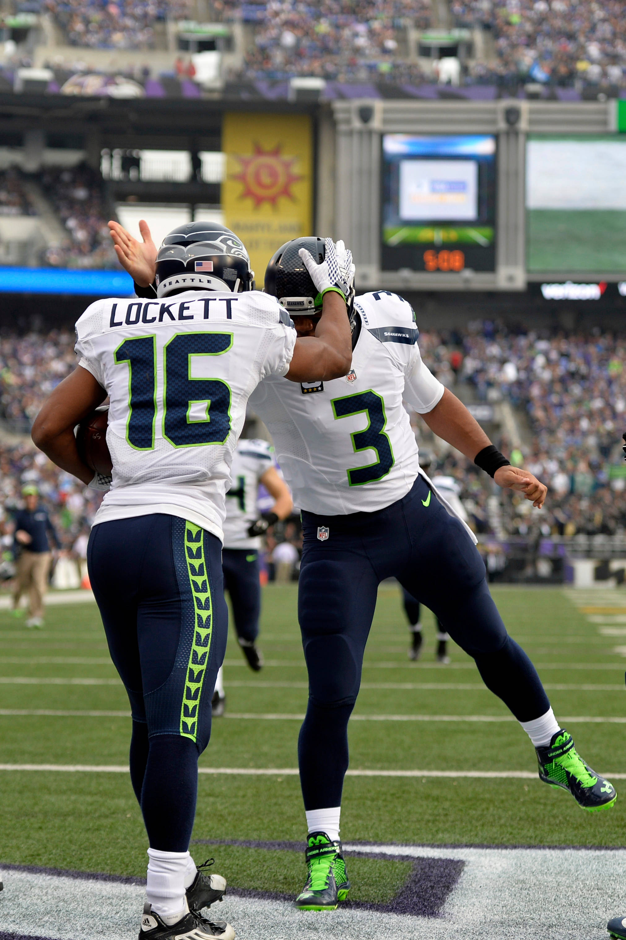 Tyler Lockett Russell Wilson Jugador de Fútbol Americano Seattle Seahawks Fondos de pantalla
